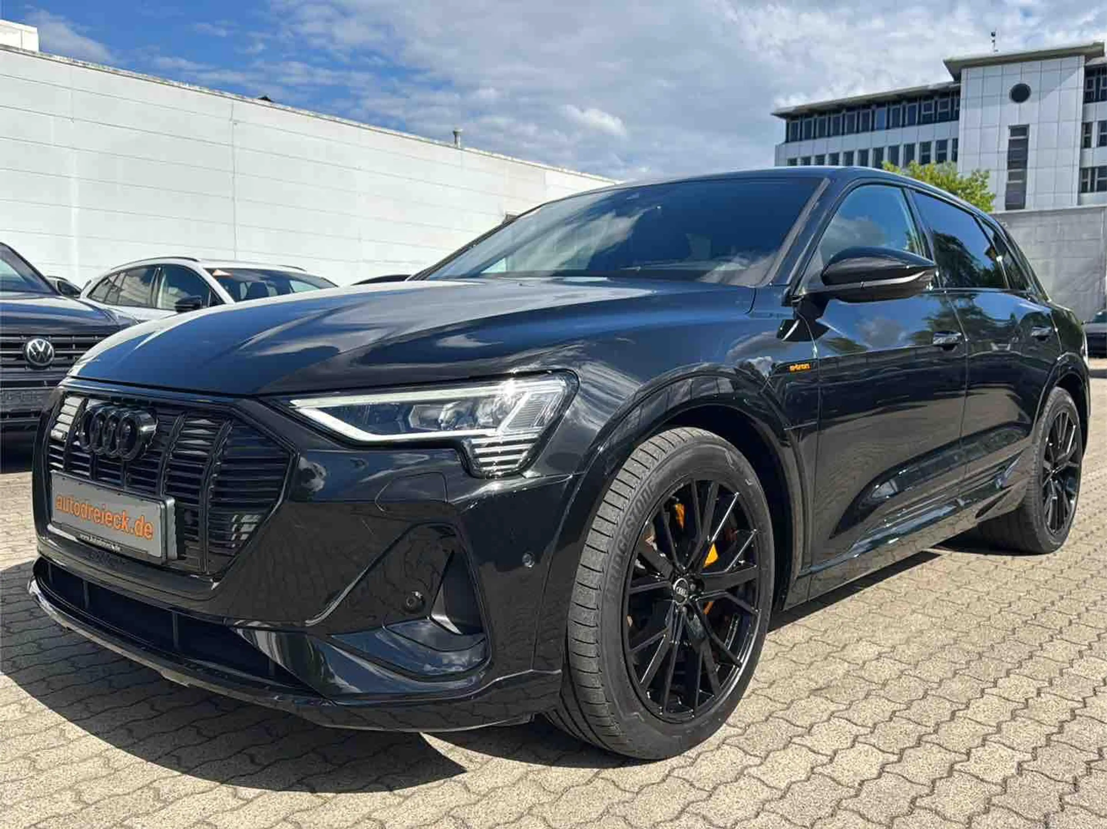 Audi e-tron 55 2x S line BLACK EDITION AHK HuD KAMERA