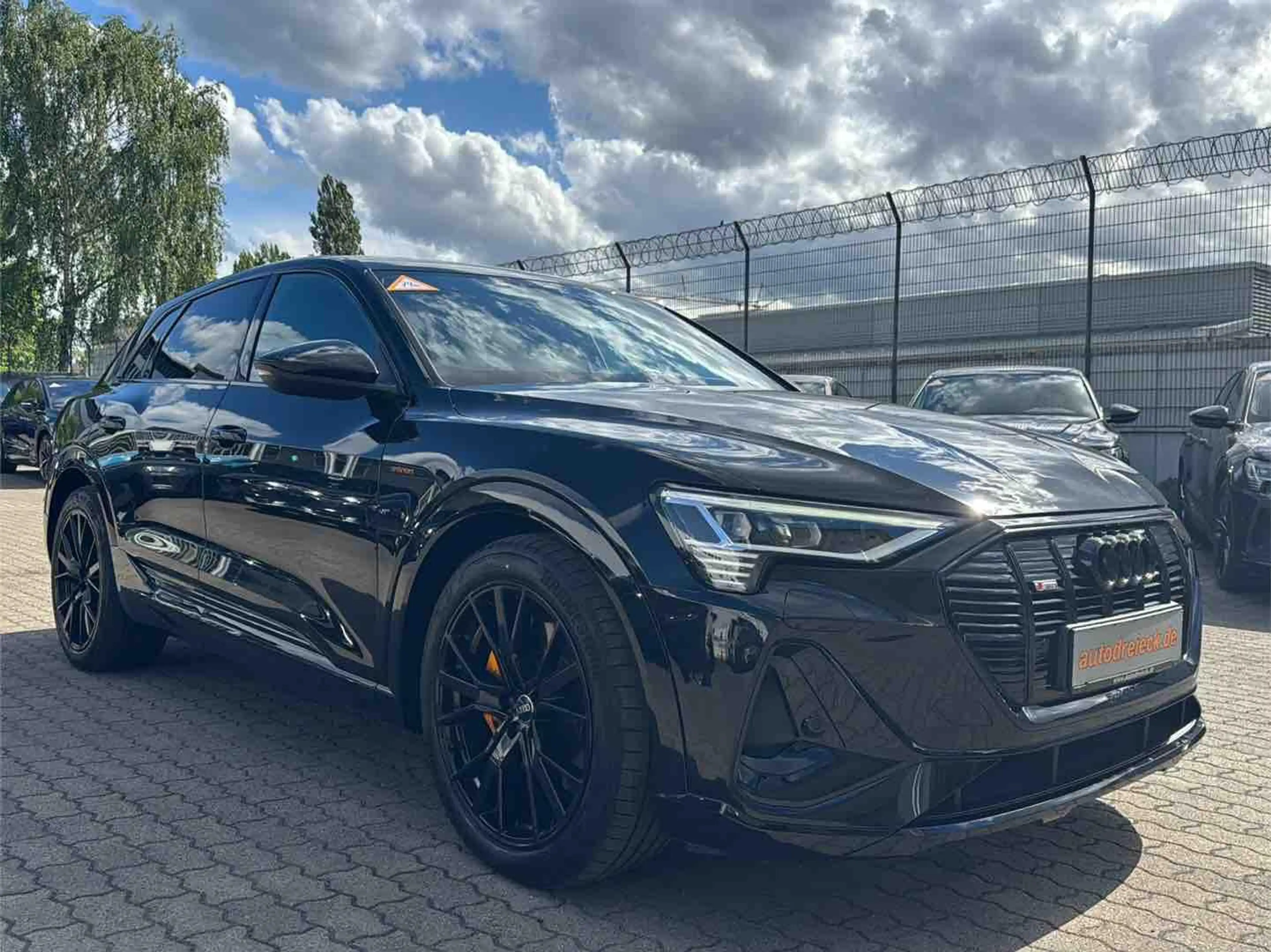 Audi e-tron 55 2x S line BLACK EDITION AHK HuD KAMERA — photo 5