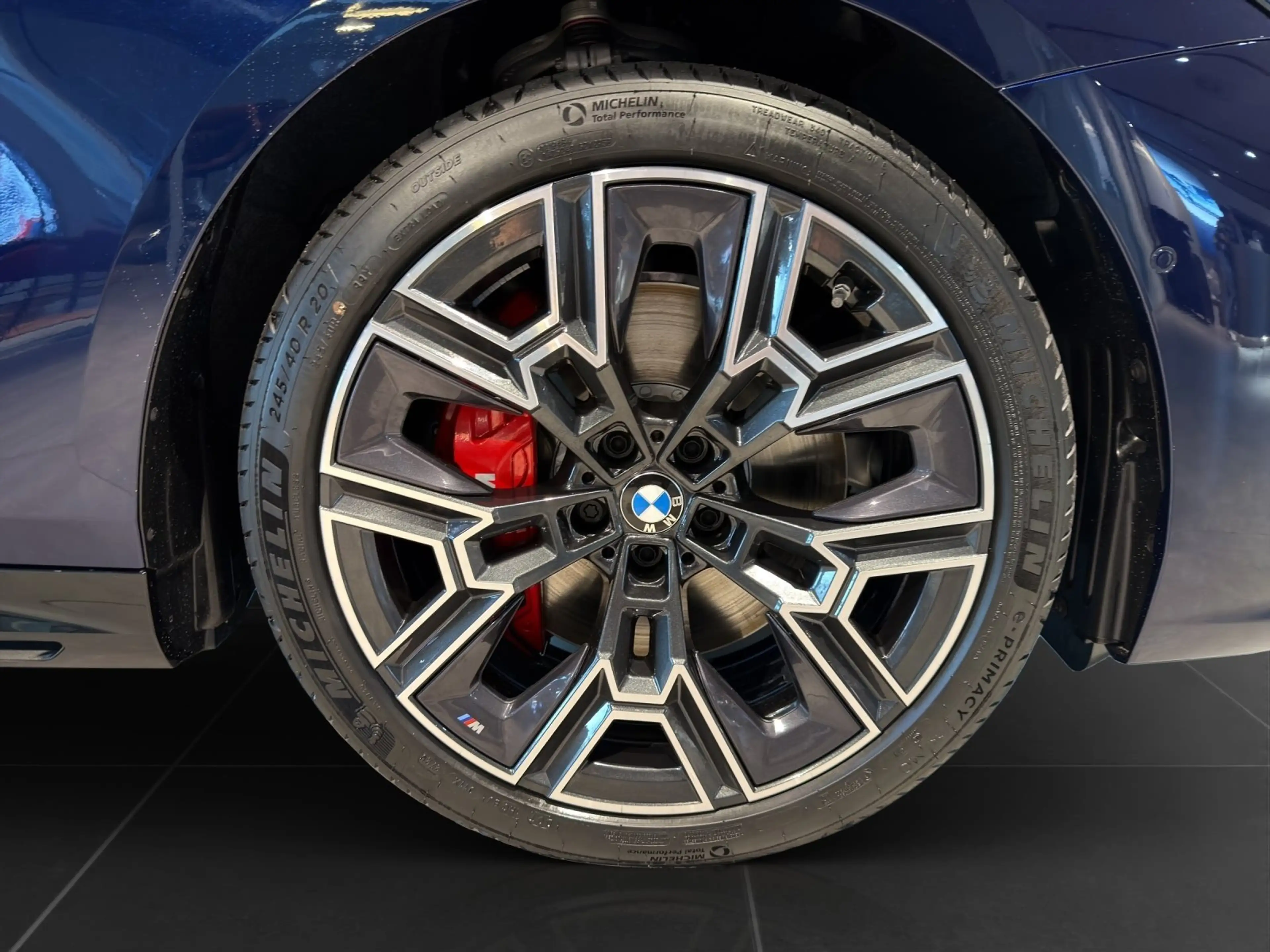 BMW 540 d xDrive M Sport Pro — photo 8