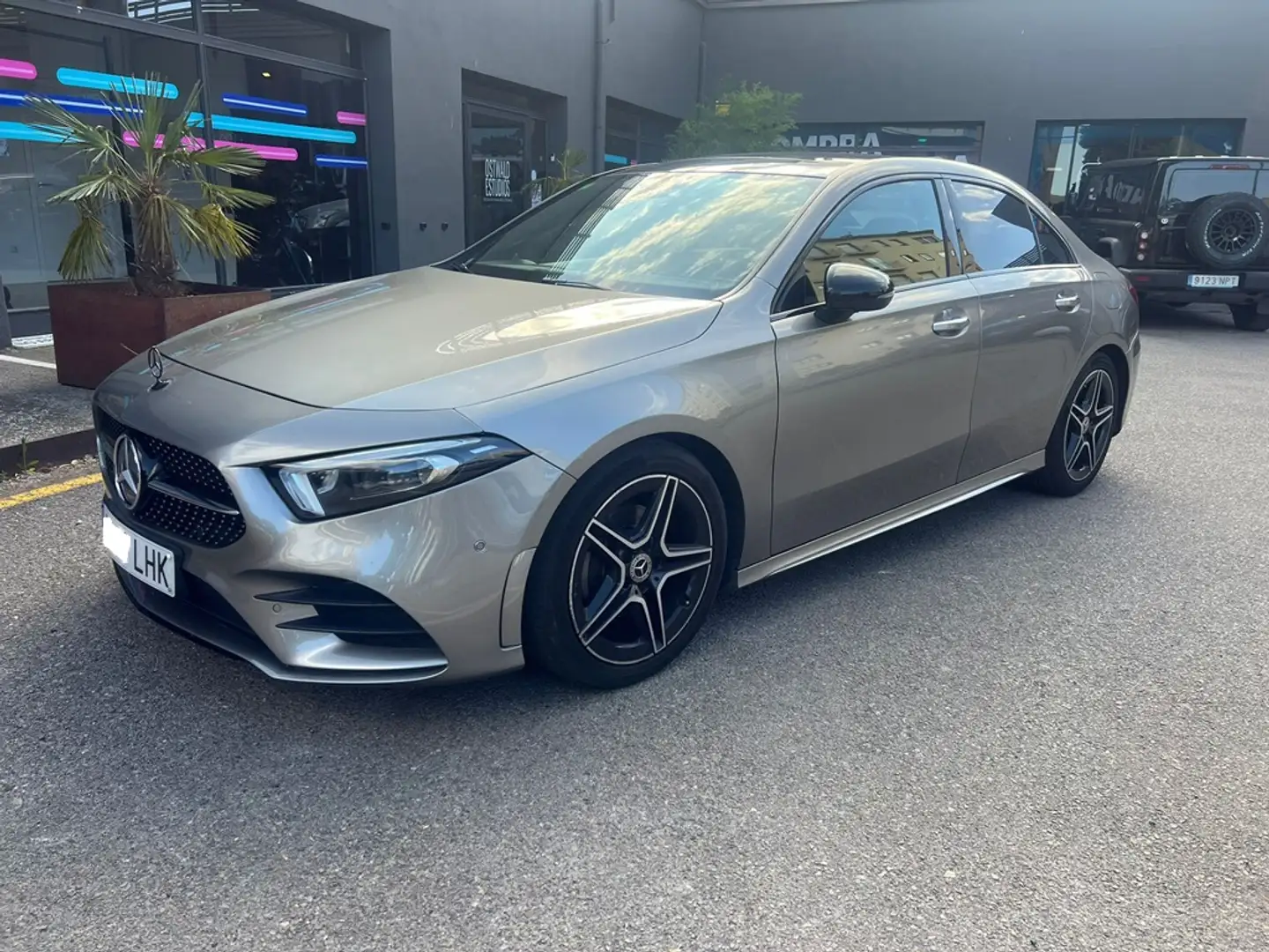 Mercedes-Benz A 180 180d Gris - 2