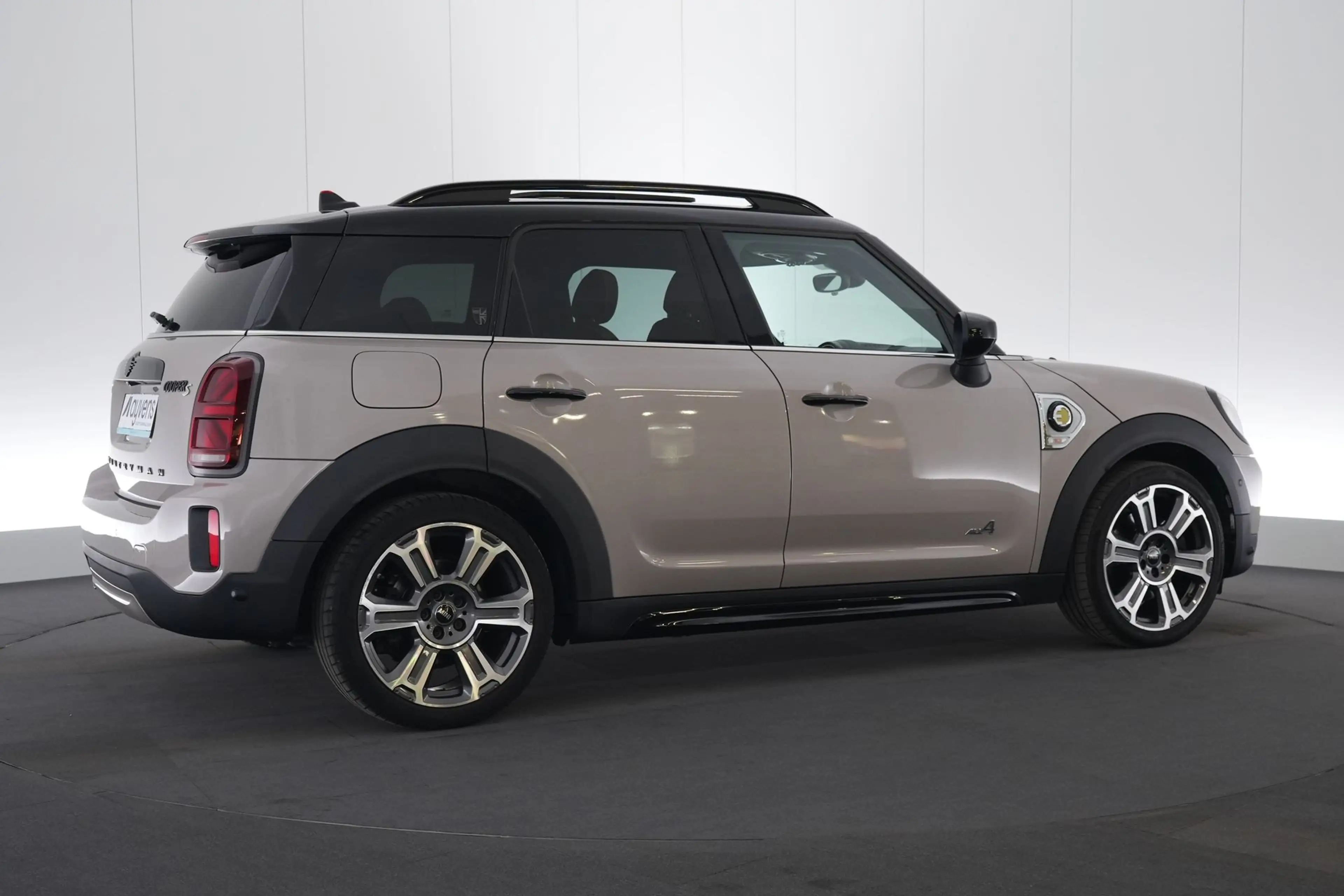 MINI Cooper S Countryman 1.5 PHEV ALL4 Mini Yours LEDER/CUIR LED GPS PDC CA — photo 6