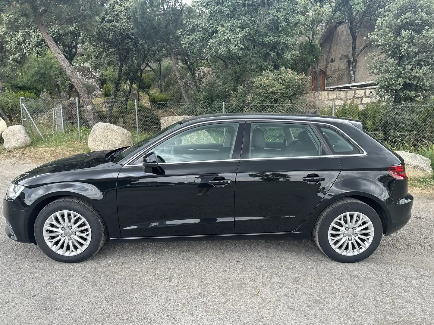 Audi A3 Sportback 1.6TDI CD Ambition - 2