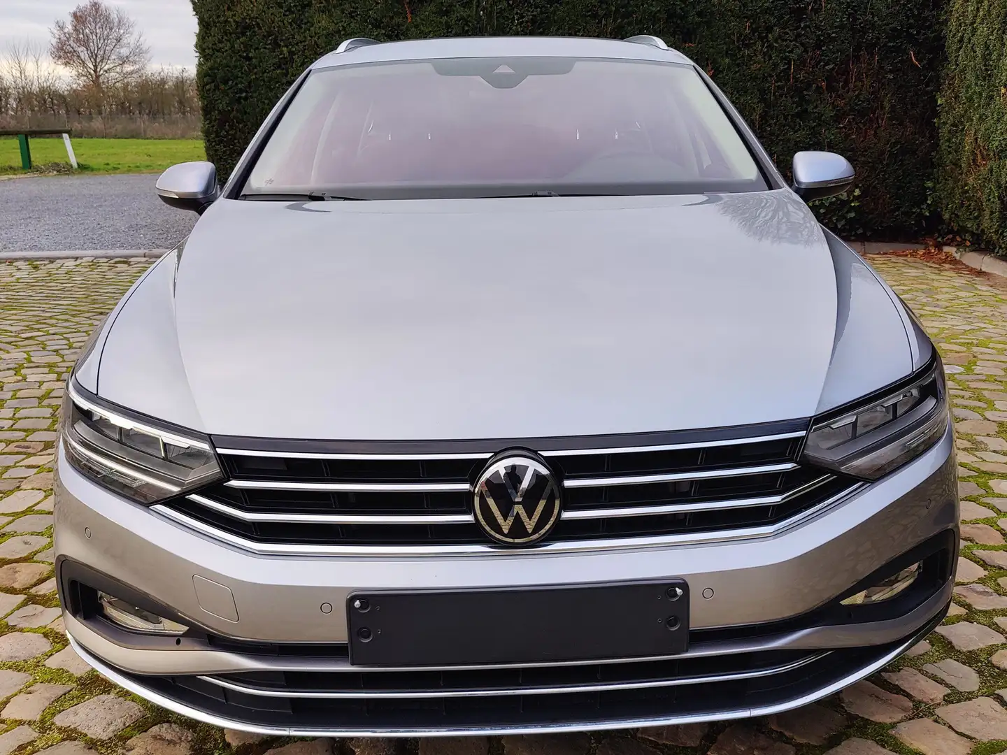 Volkswagen Passat Variant SW 1.5 TSI Elegance Business OPF DSG(EU6AP) Zilver - 2