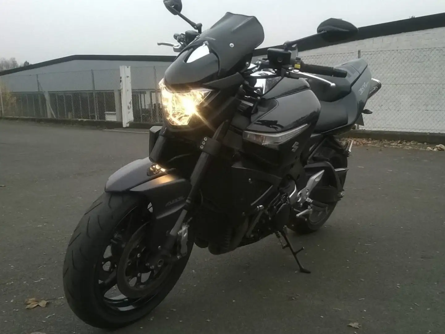 Suzuki B King GSX 1300 Noir - 1