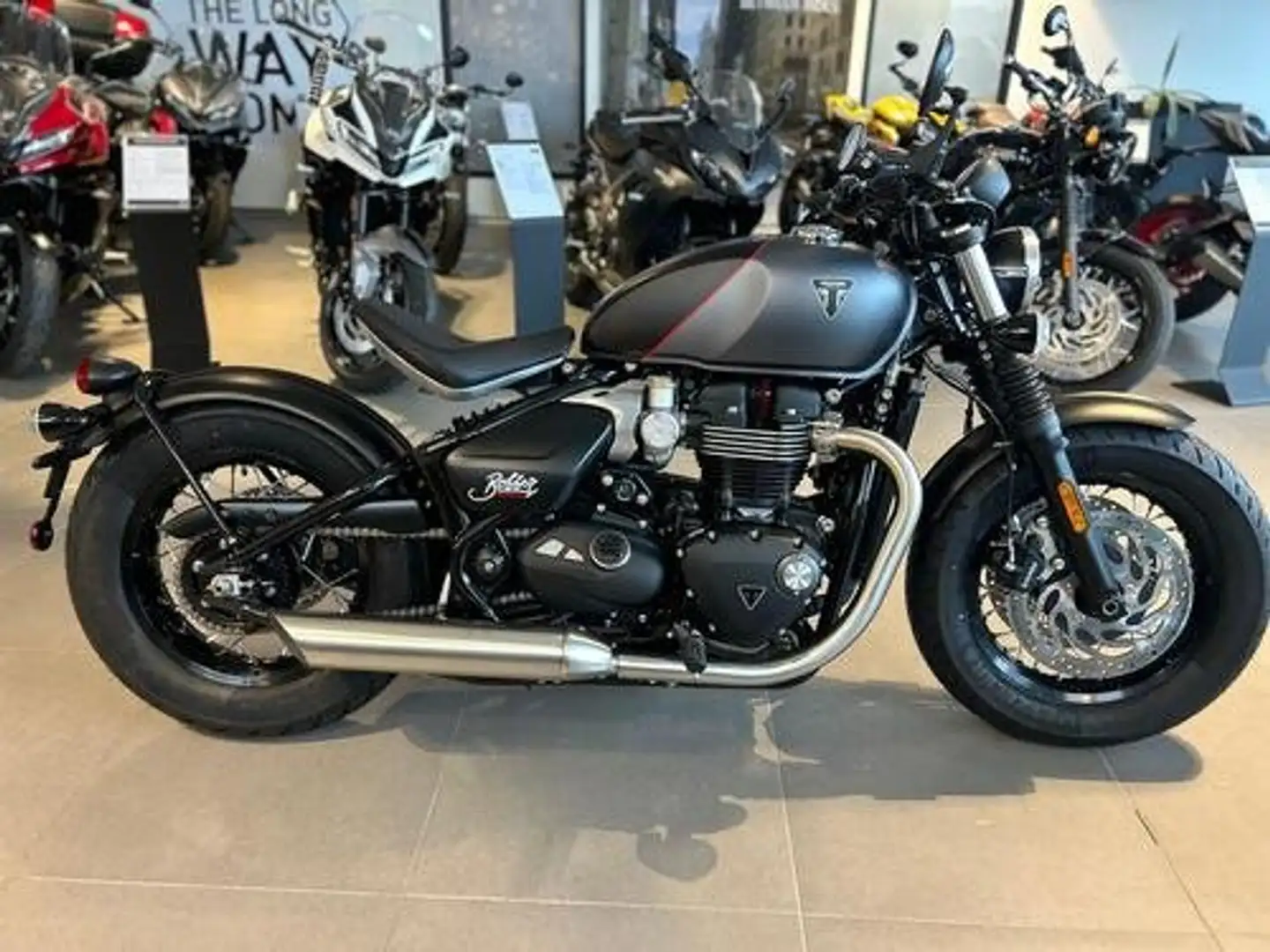 Triumph Bonneville Bobber Negro - 1