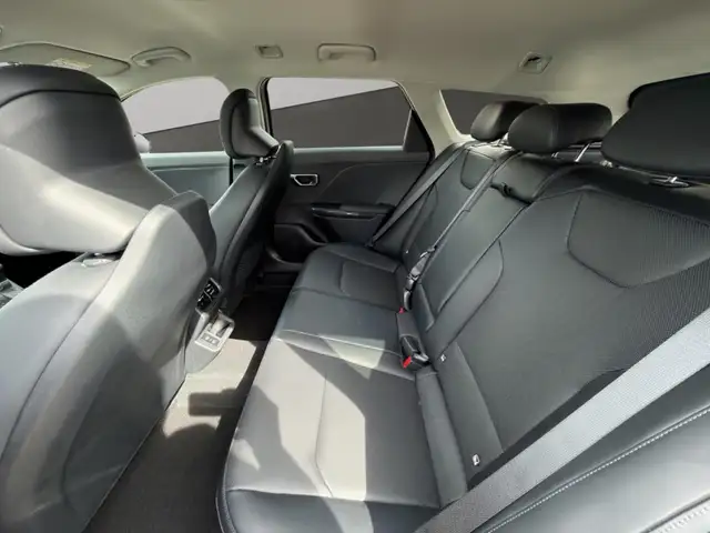 Kia K4 view 11