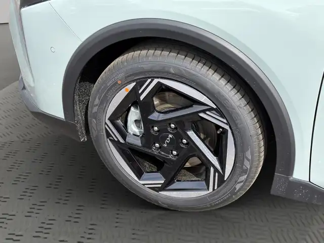 Kia K4 view 8