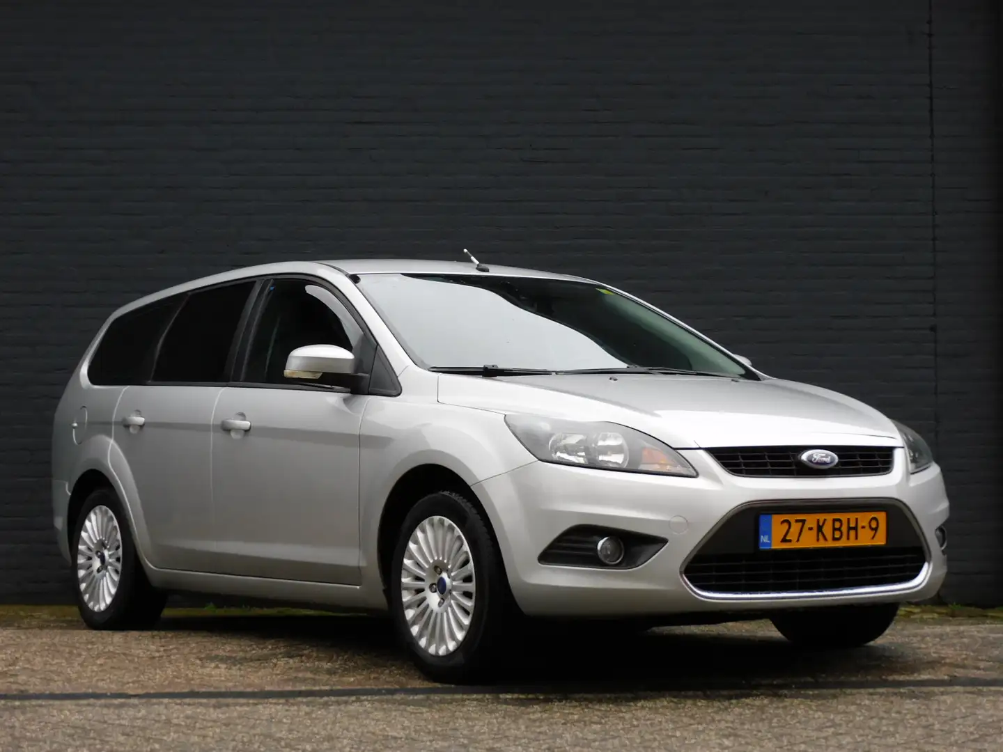 Ford Focus Wagon 1.8 Limited BLUETOOTH! CAMERA! CLIMA! LM VEL Gris - 2