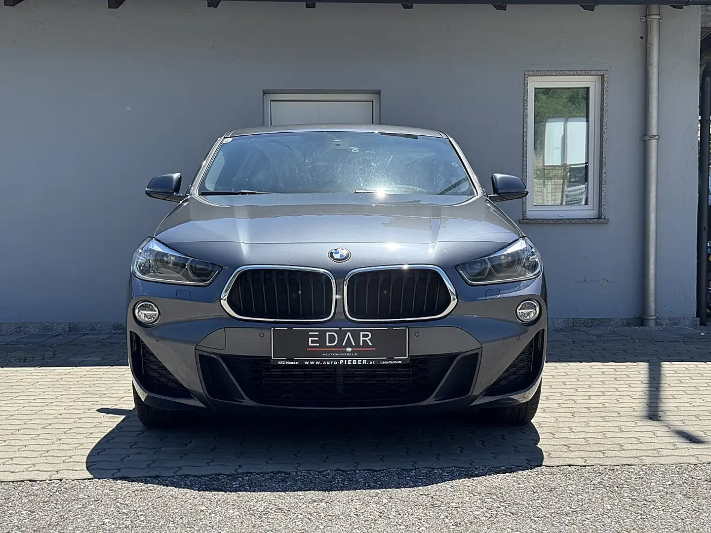 BMW X2 sDrive 16d Aut.*M paket*Head Up*Alcantara*Rückf... Grau - 1