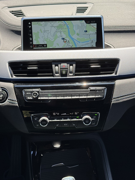 BMW X2 sDrive 16d Aut.*M paket*Head Up*Alcantara*Rückf... — photo 10