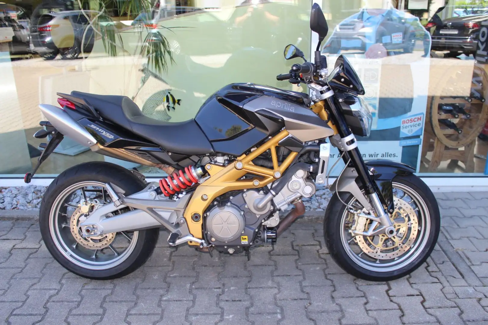 Aprilia Shiver 750 Inspektion/Ölwechsel + TÜV / AU Neu Zwart - 1