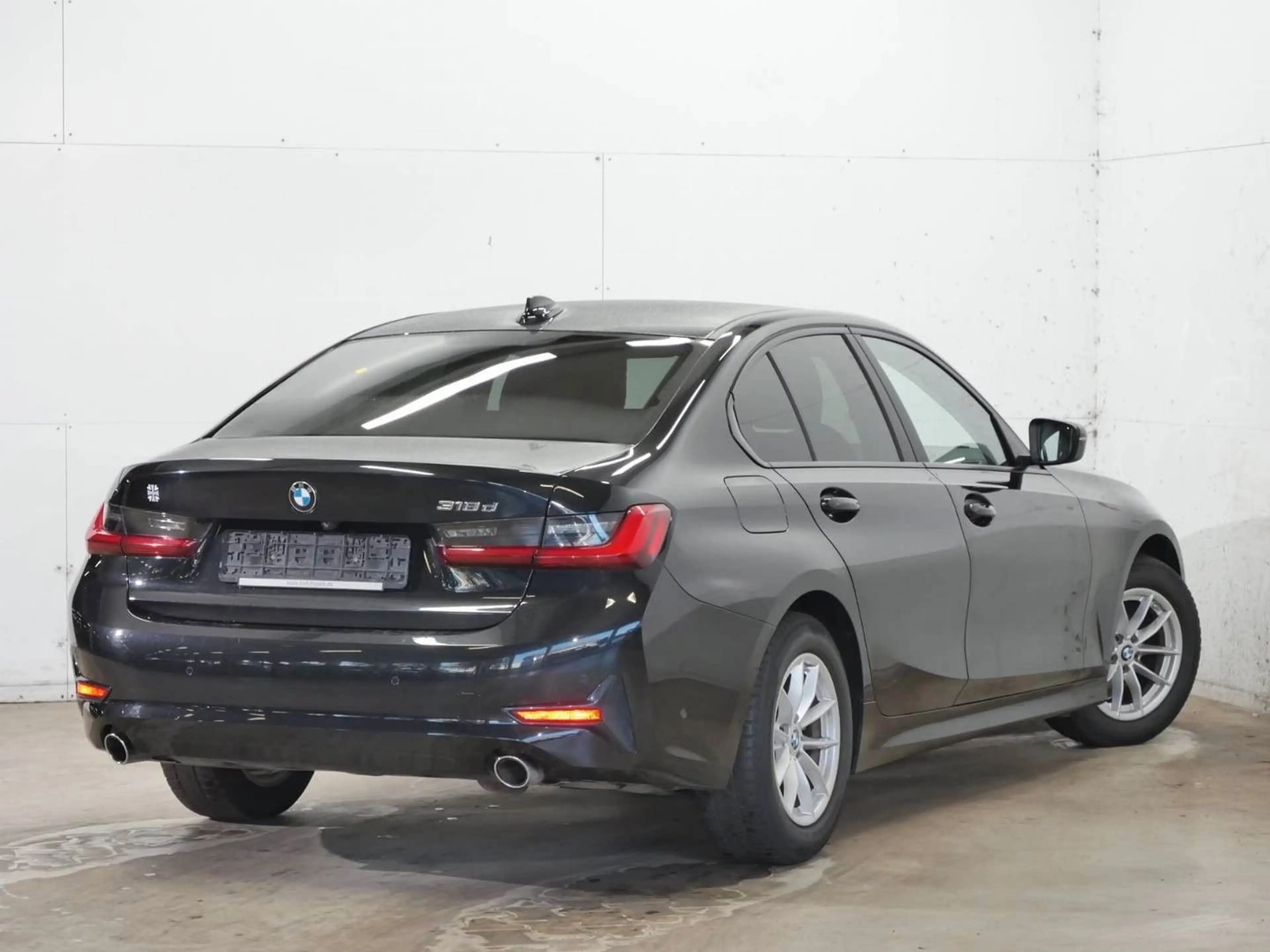 BMW 318 d Limousine /Standheizung / Lenkradheizung — photo 4