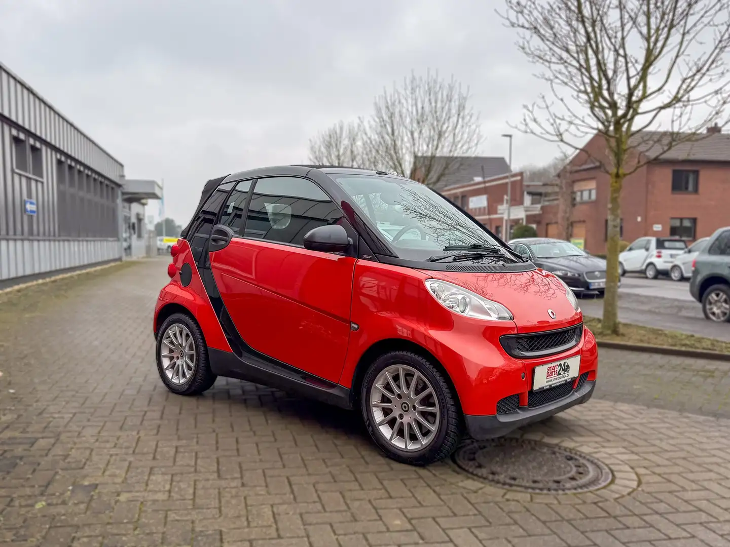 smart forTwo Cabrio*Klima*Automatik*Tüv Neu* Schwarz - 2