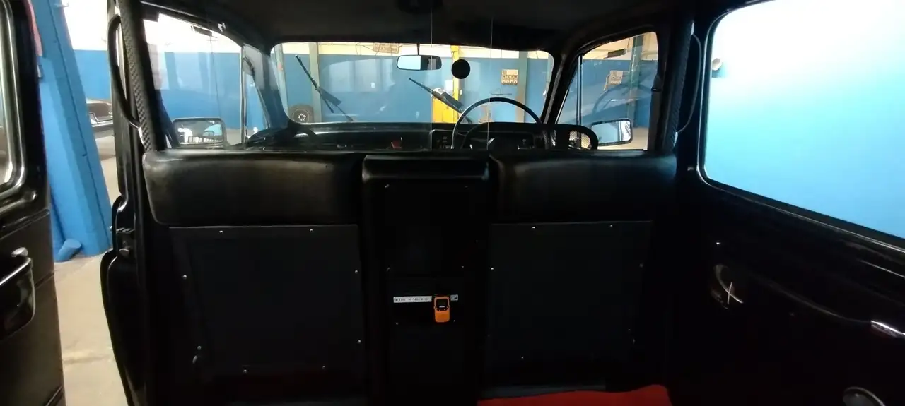 Austin FX4 taxi inglese, foto 7