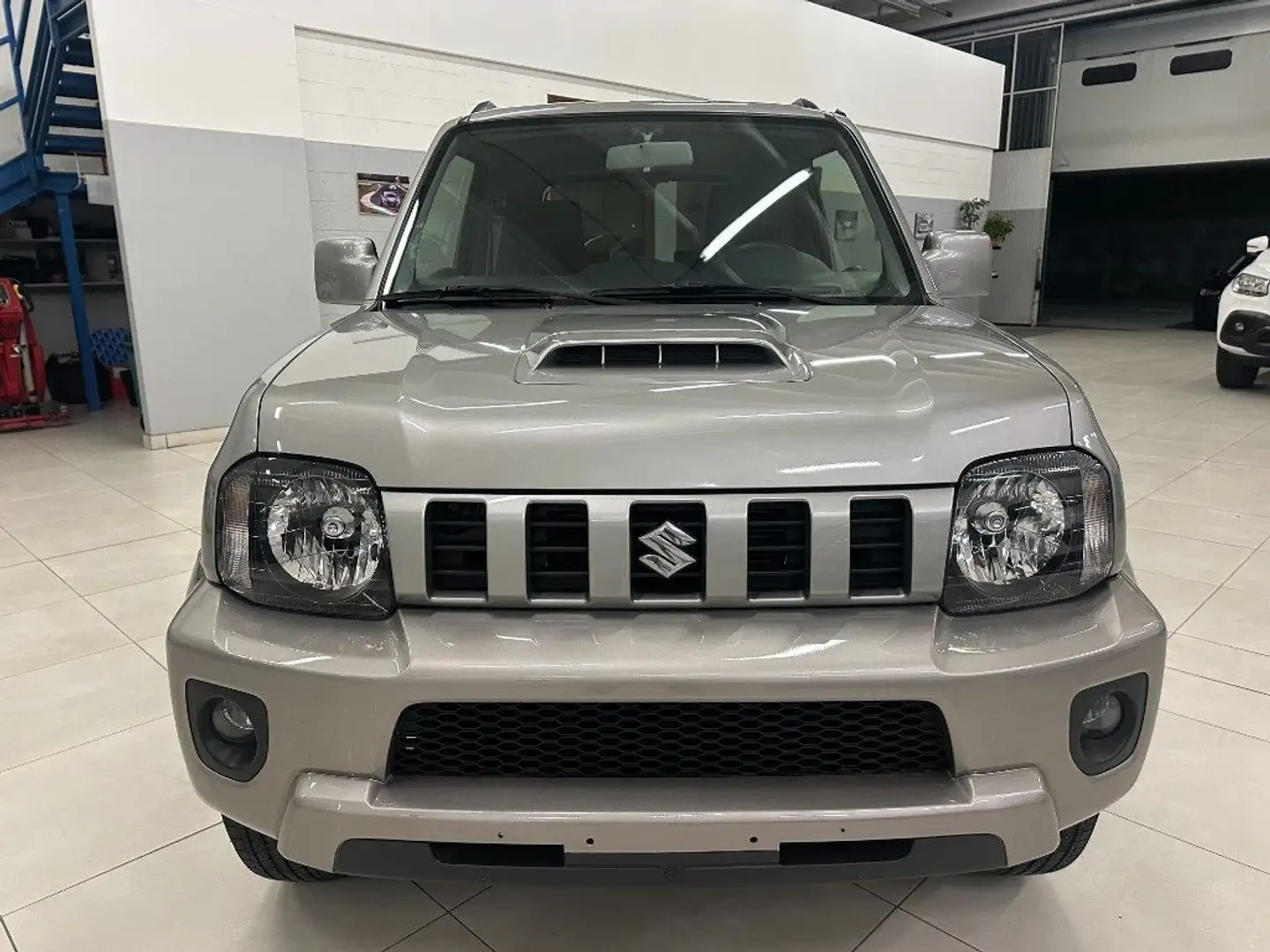 Suzuki Jimny 1.3 4WD Evolution Plus Grau - 2