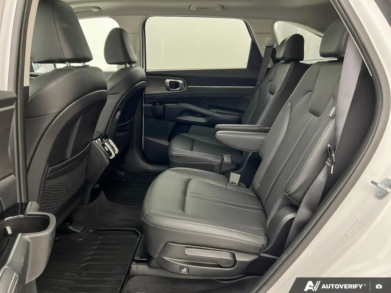 Kia Sorento photo Kia Sorento