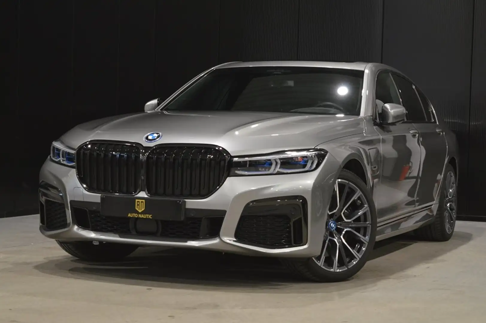 BMW 745 e M pack - Individual - Full option - 66.000 km Gri - 1