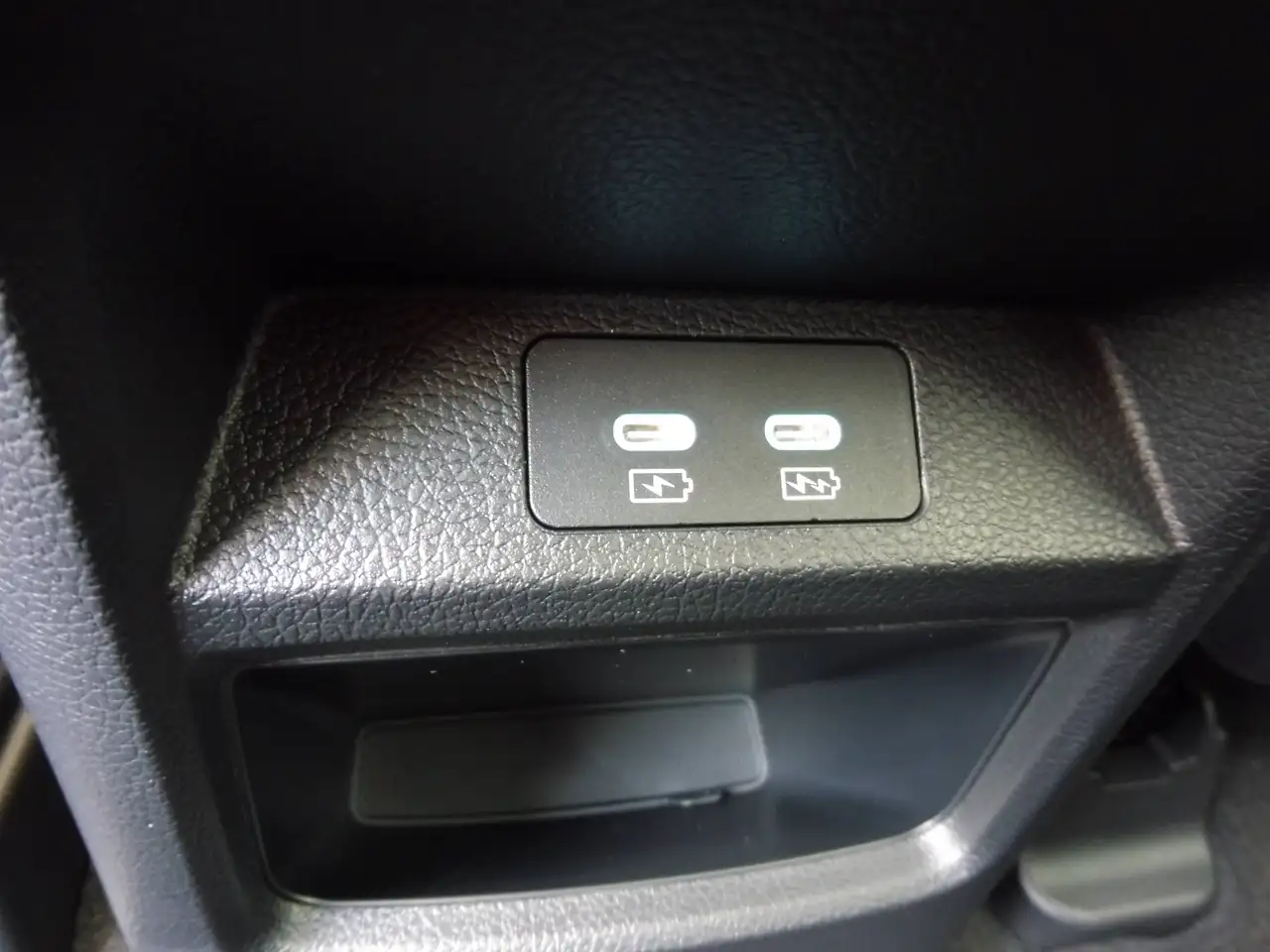 BYD Seal U 2026 — фото 10