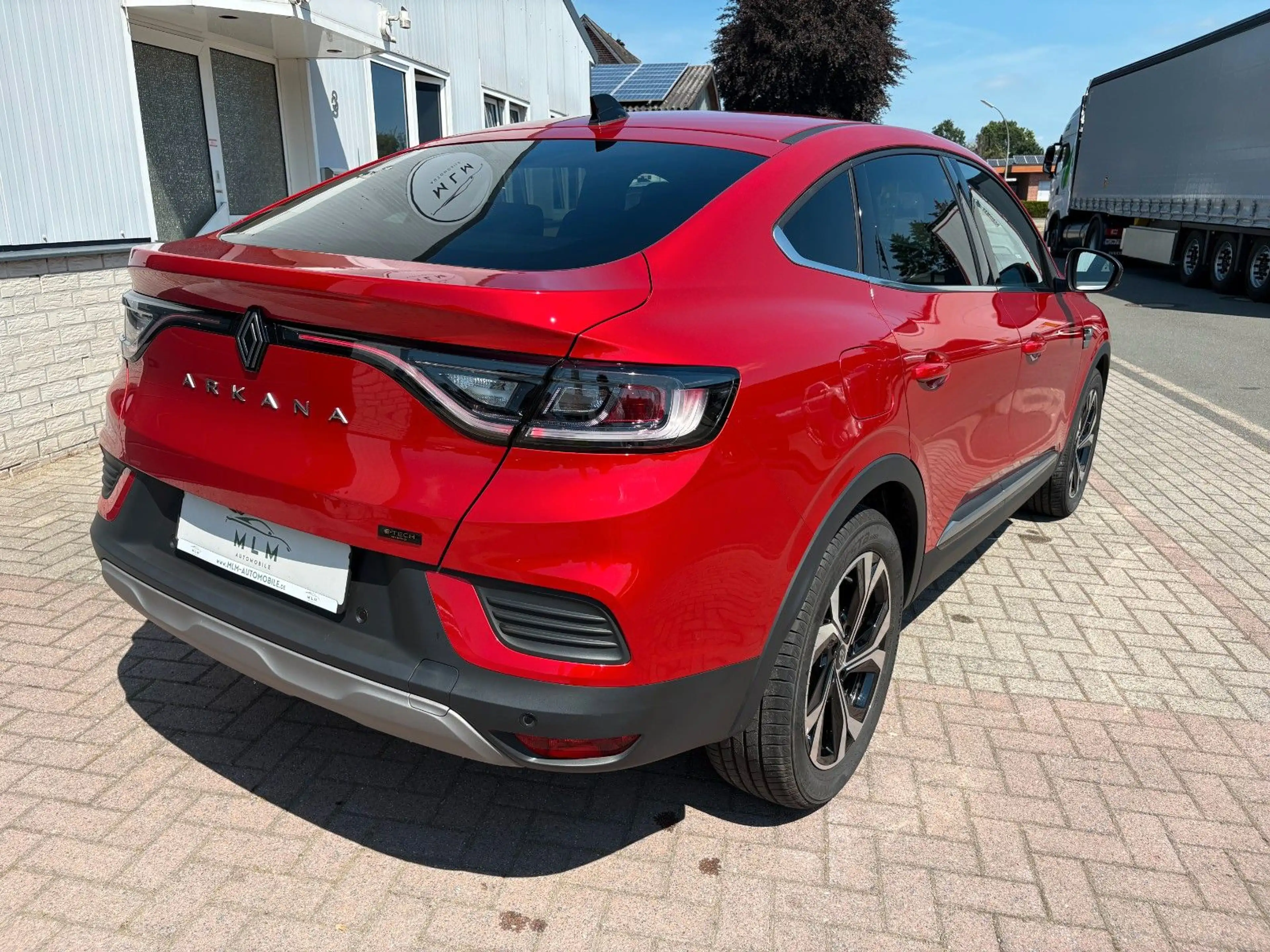 Renault Arkana 1.6 E-TECH Hybrid 145 Techno — photo 11