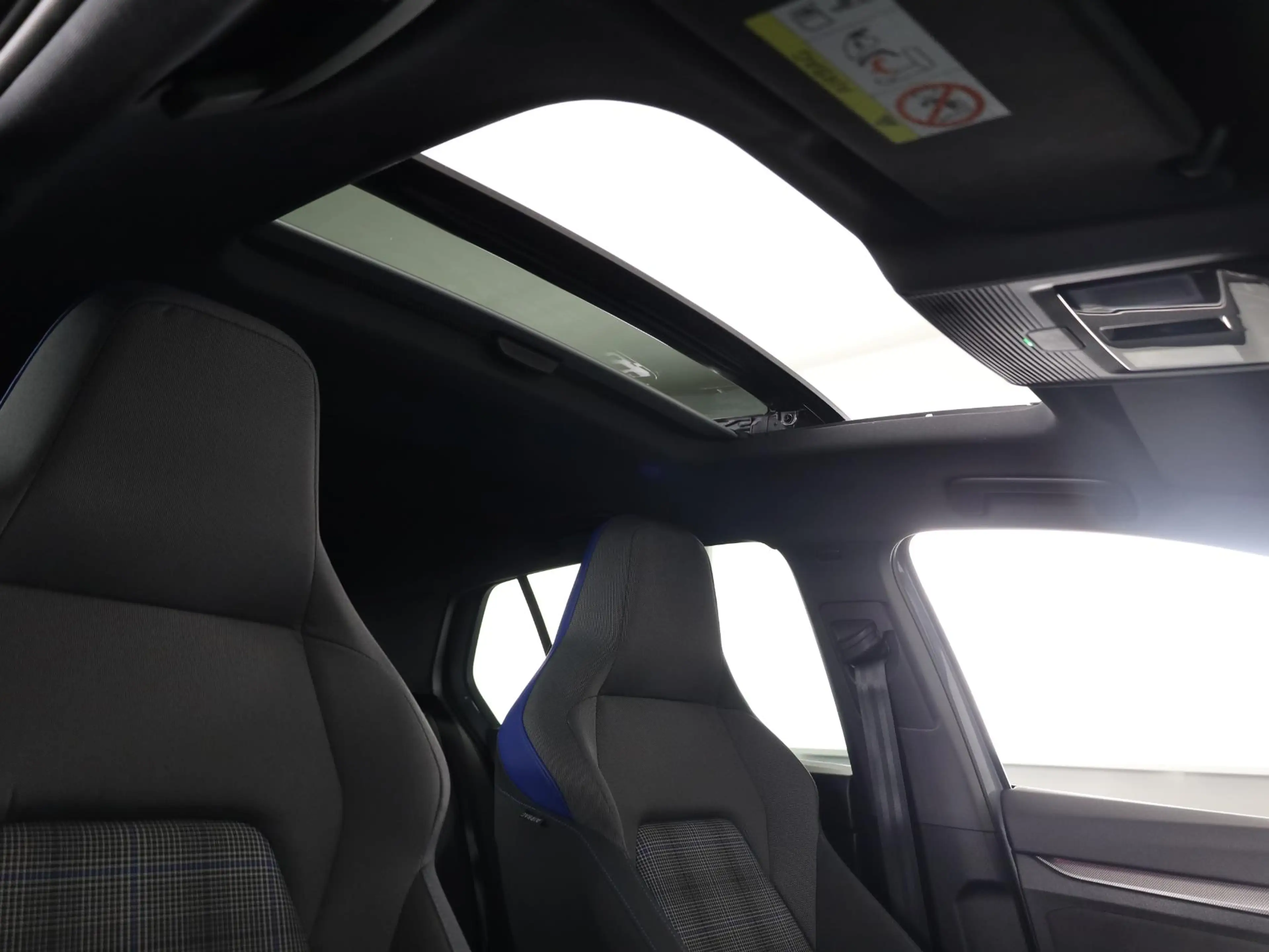 Volkswagen Golf GTE 1.5 eHybrid 272 PK | Panoramadak | Sportpakket | C — photo 15