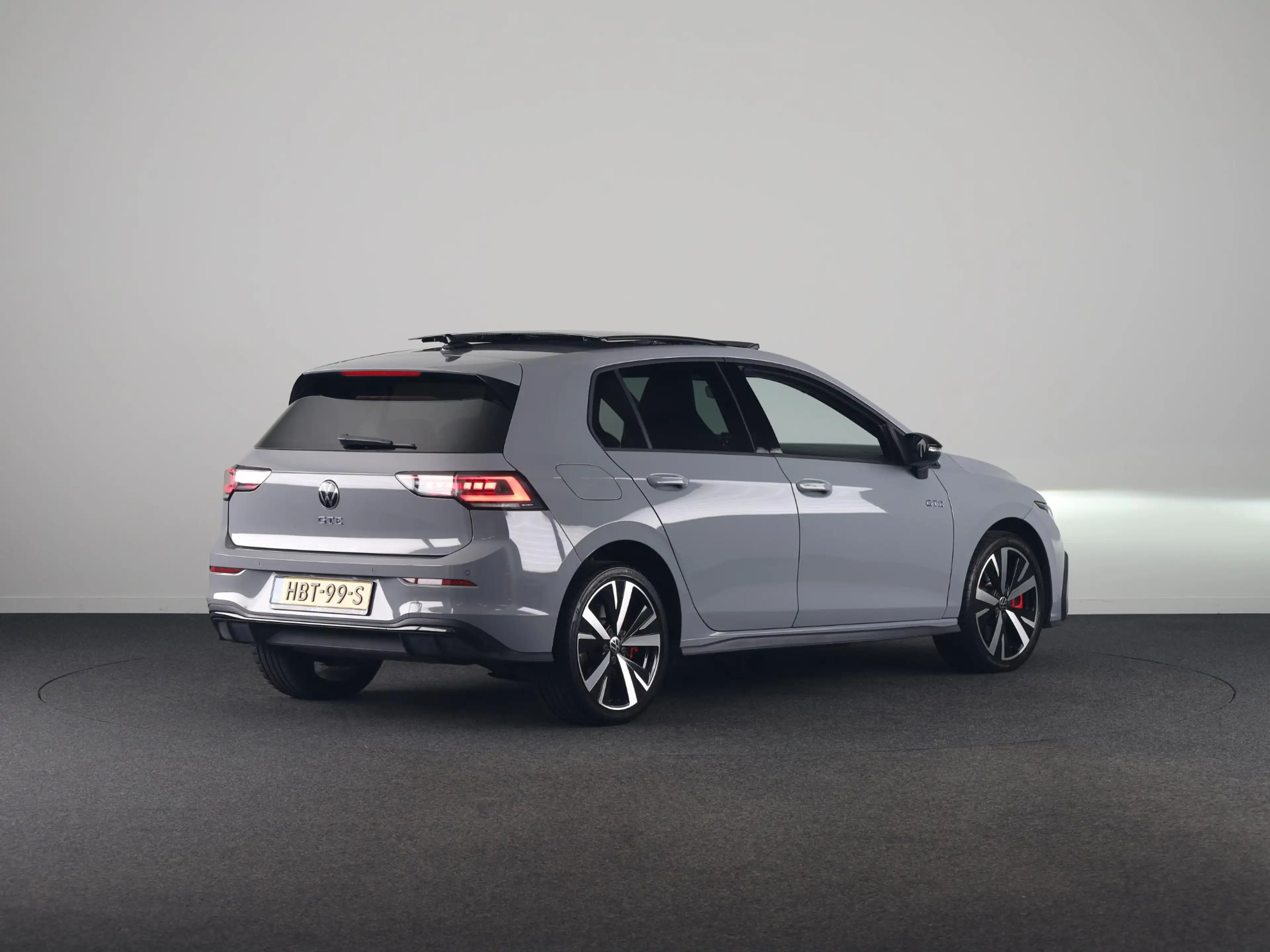 Volkswagen Golf GTE 1.5 eHybrid 272 PK | Panoramadak | Sportpakket | C — photo 4