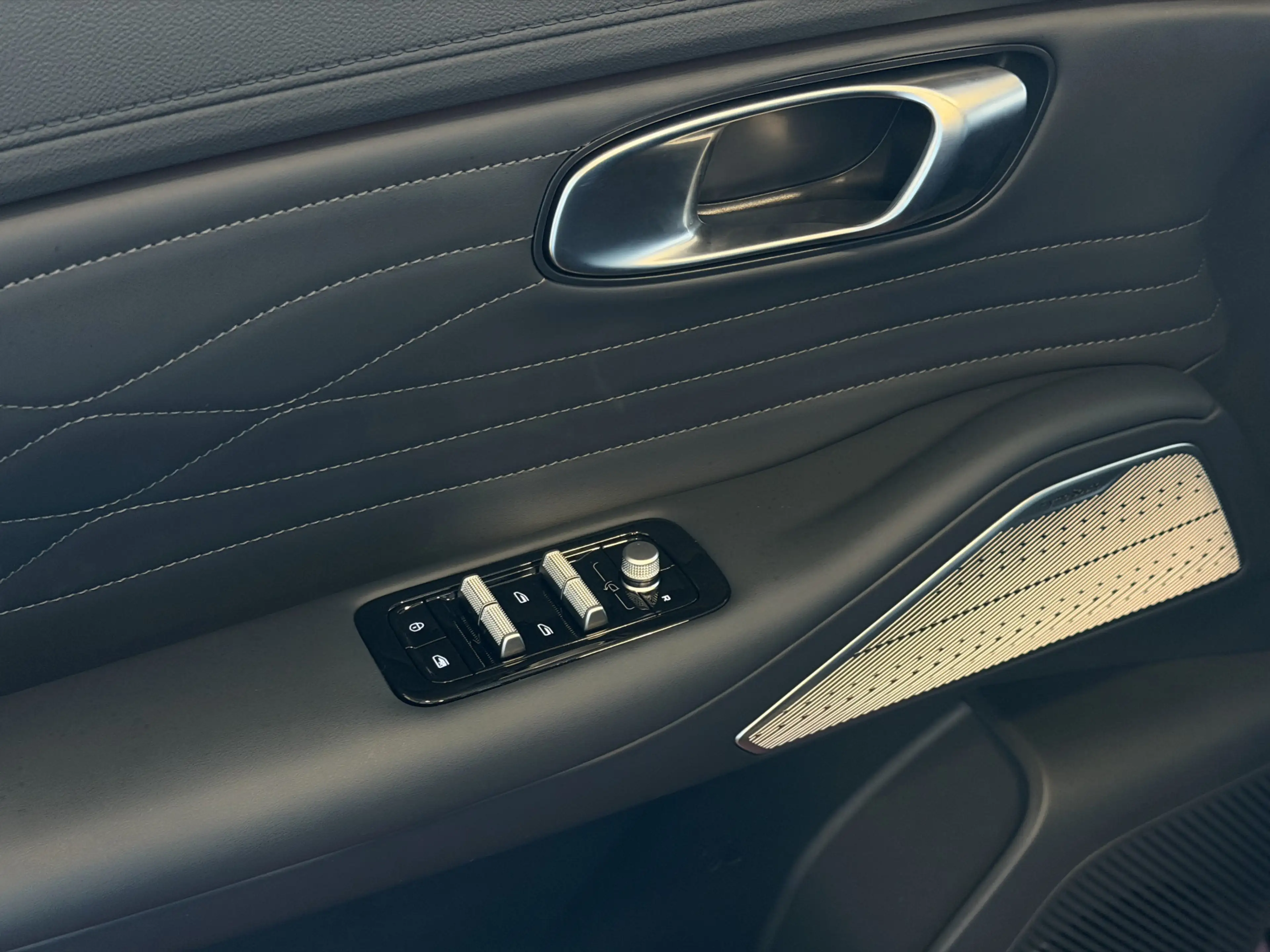 Geely Starray EM-i MAX+ PHEV LONG RANGE NIEUWE AUTO | 29,8 kWh ACCU | — photo 23
