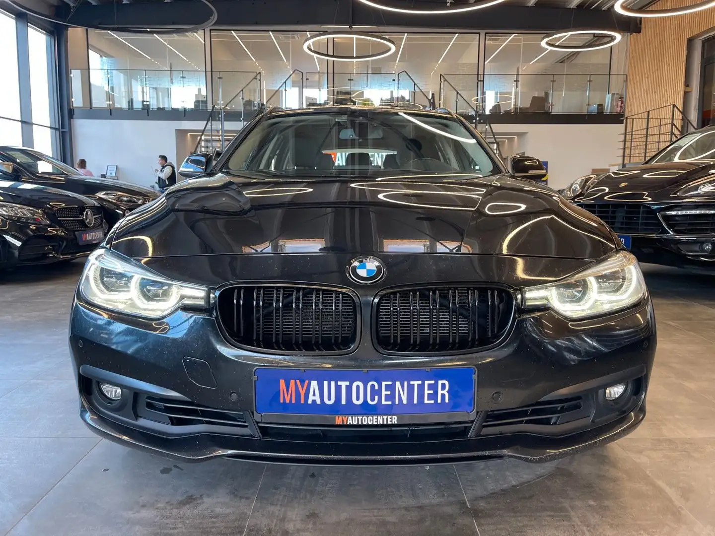 BMW 330 d xDrive Advantage *HEAD-UP*PANO*LED* Schwarz - 2