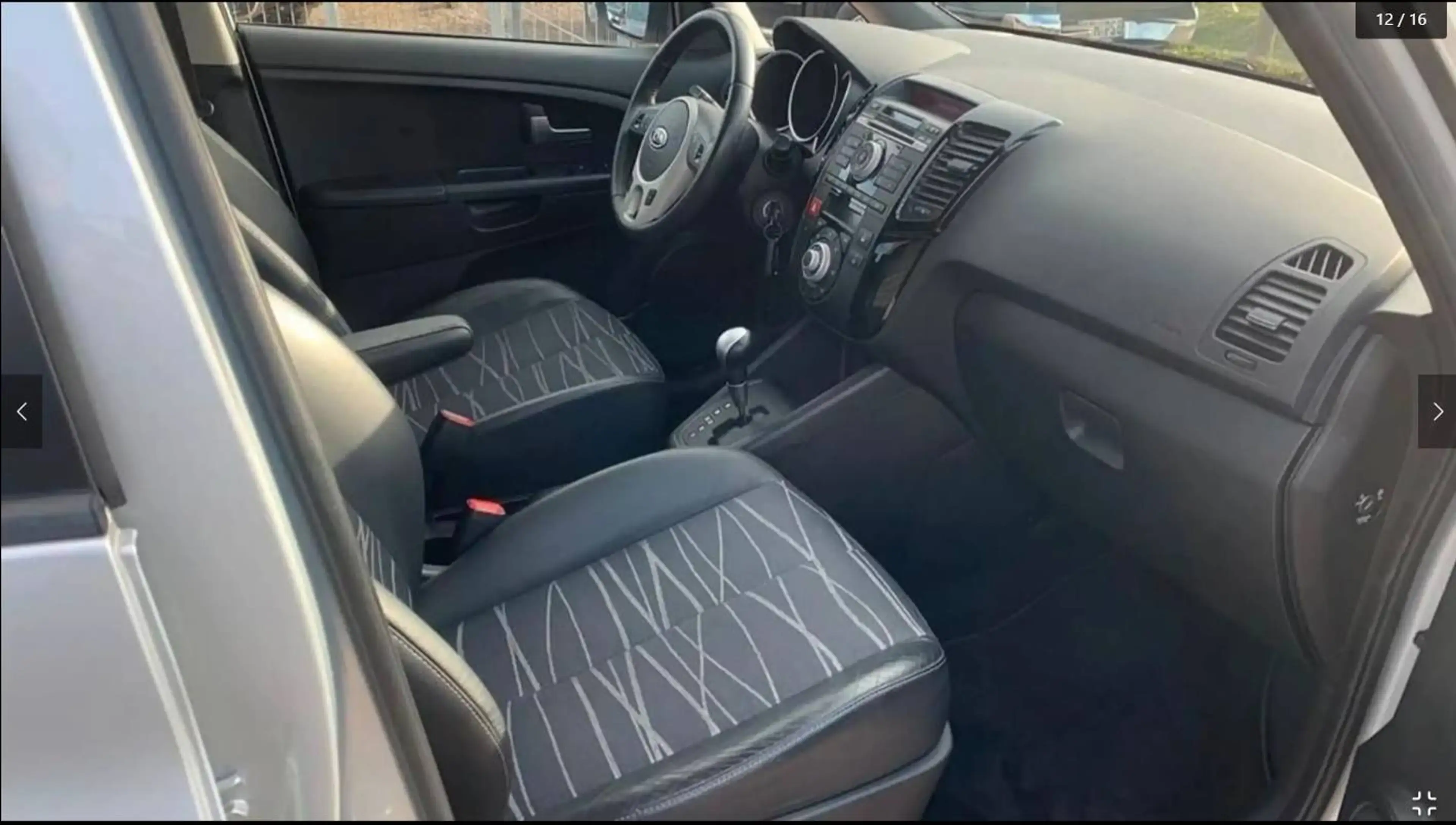 Kia Venga 1.6 CVVT Automatik,Kamera,PDC,Klimaauto,TÜV neu — photo 12