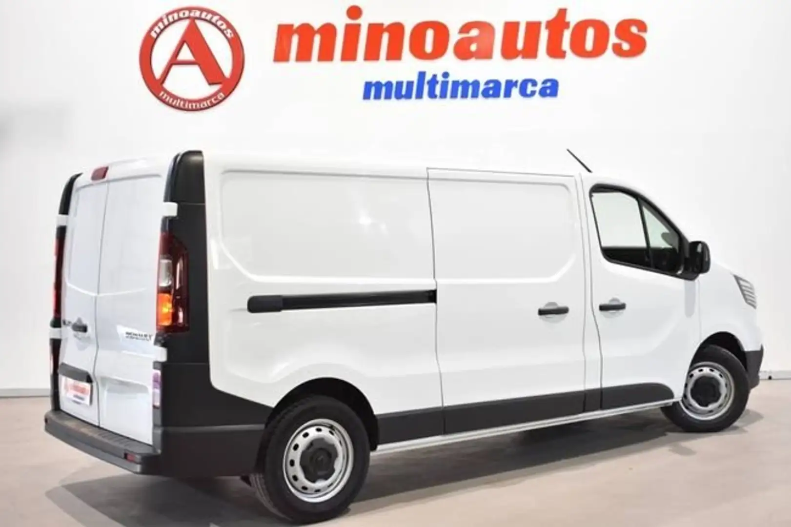 Renault Trafic FURGÓN L2H1 3T 2.0 DCI 130 CV CONFORT Blanco - 2