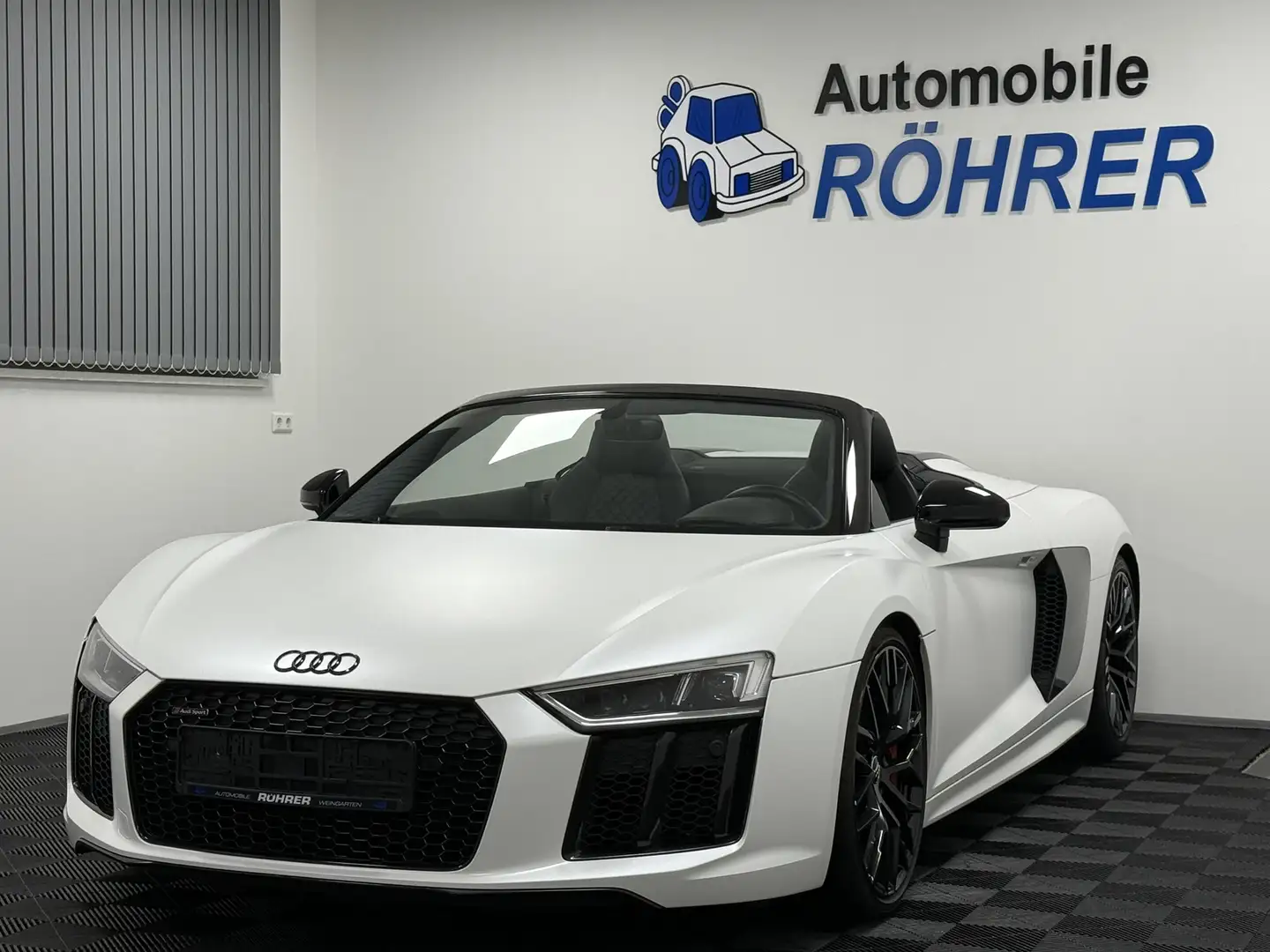 Audi R8 Spyder 5.2 FSI quattro Design-Paket Sport-AGA Weiß - 1