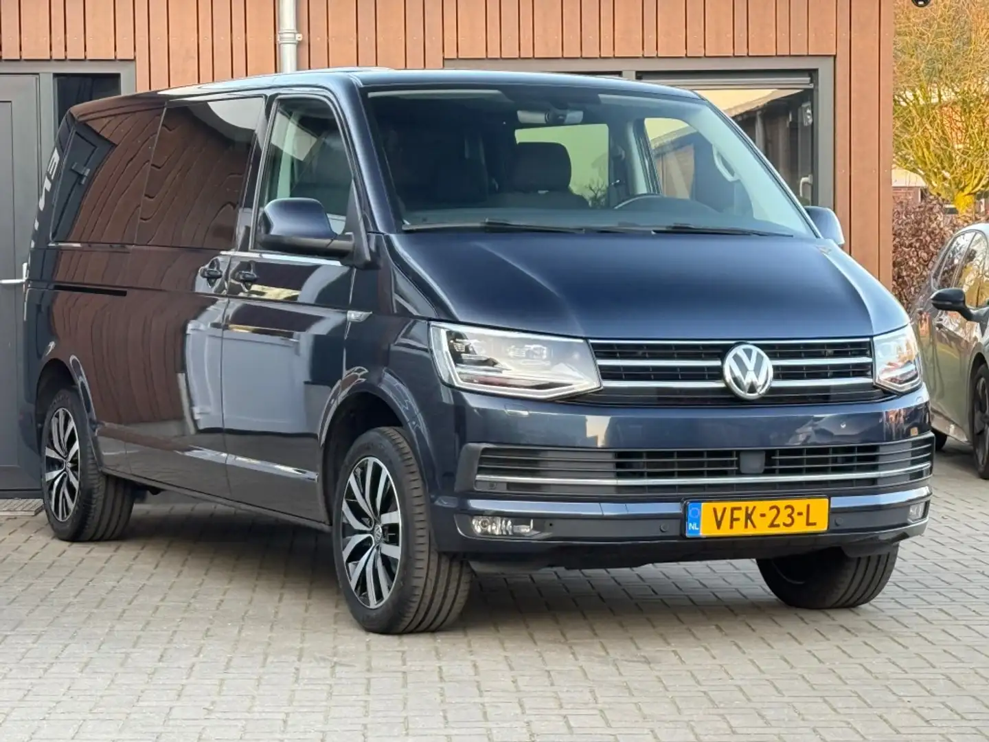 Volkswagen T6 Transporter 2.0 TDI L2H1 DC HIGHLINE DSG led dubbele deur acc Bleu - 2