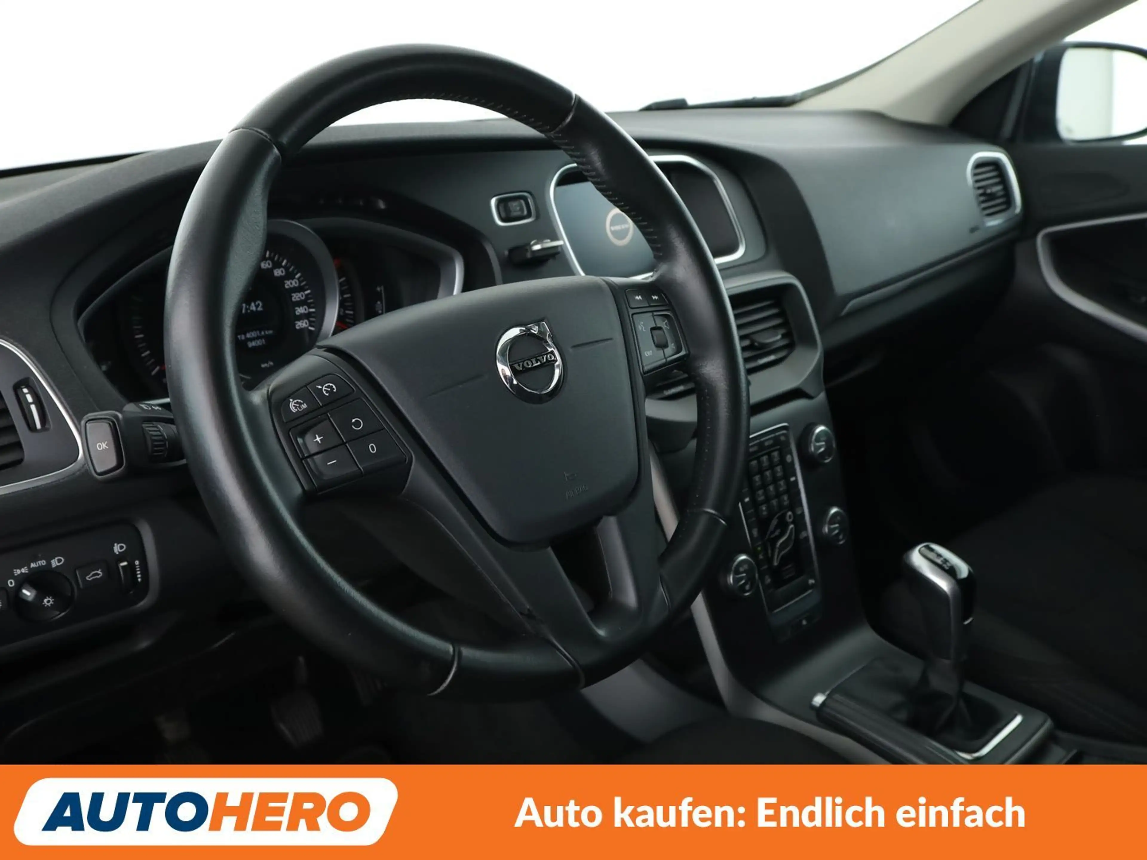 Volvo V40 2.0 T3 Kinetic *NAV*TEMPO*CAM*PDC*SHZ*ALU*KLIMA* — photo 11