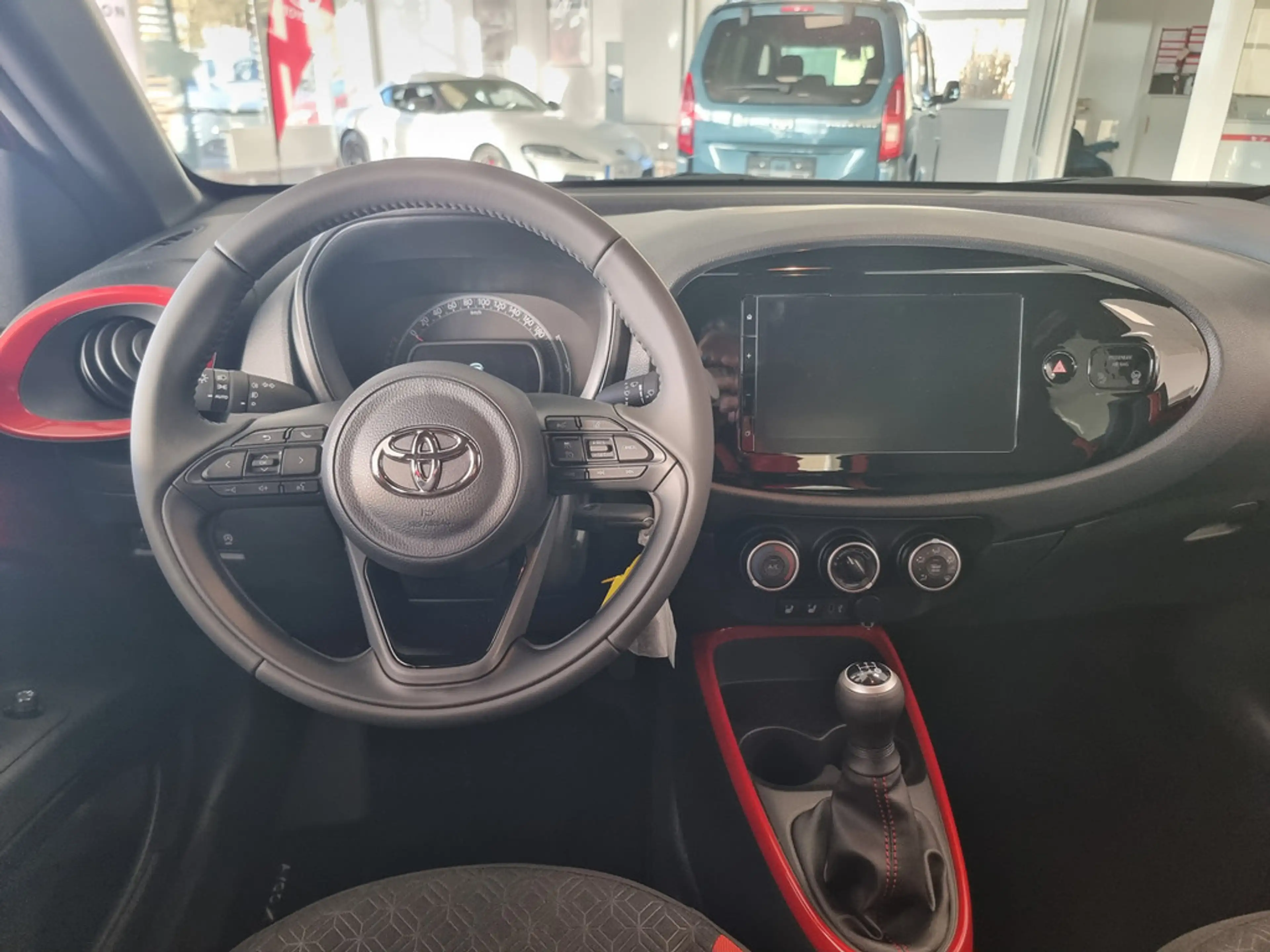 Toyota Aygo X 1.0 Team D — photo 11