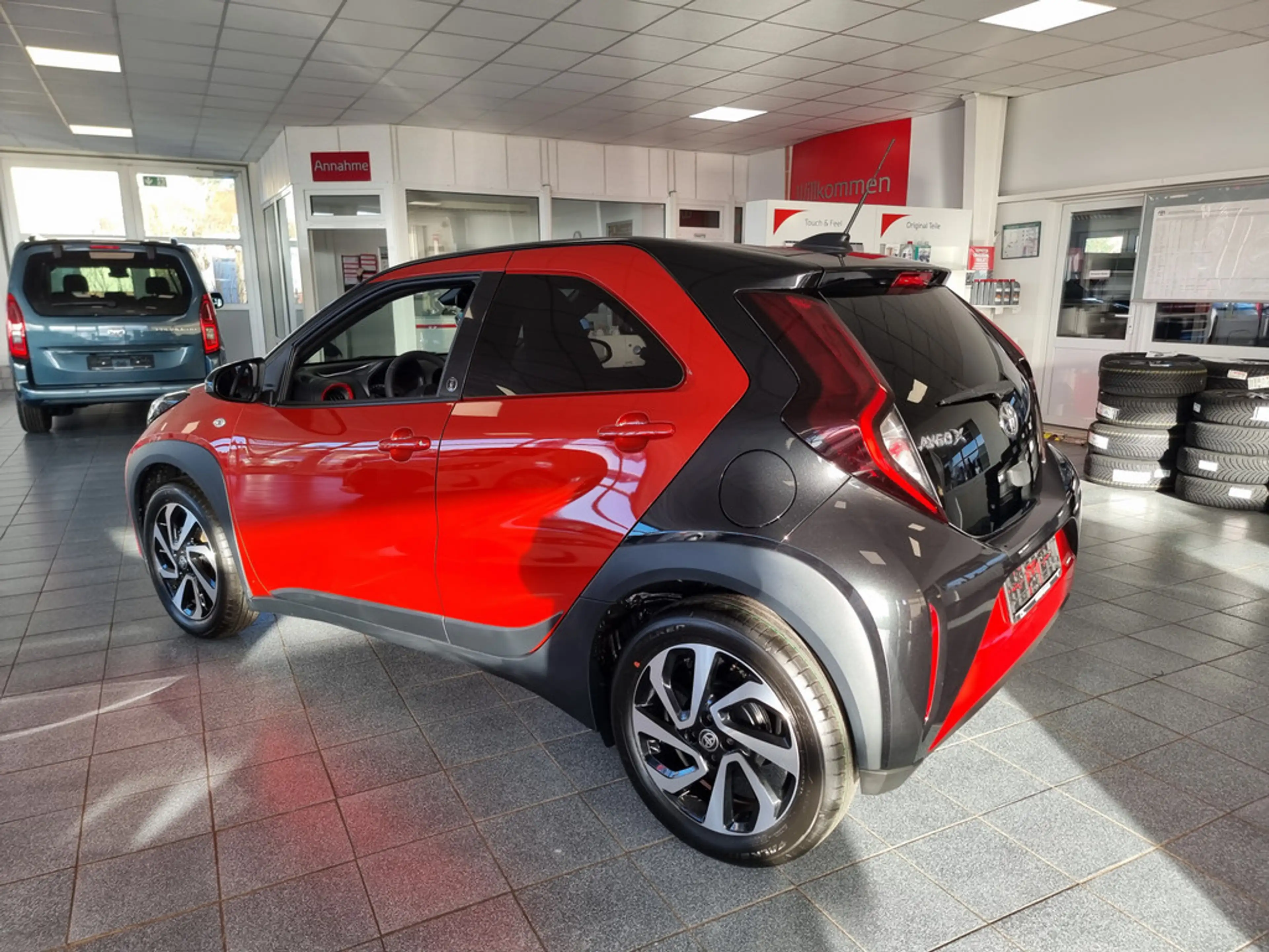 Toyota Aygo X 1.0 Team D — photo 3