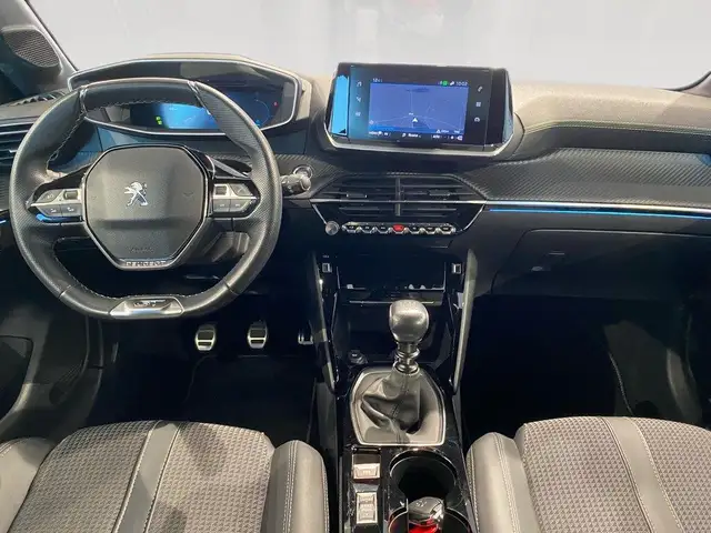 Peugeot 208 view 6