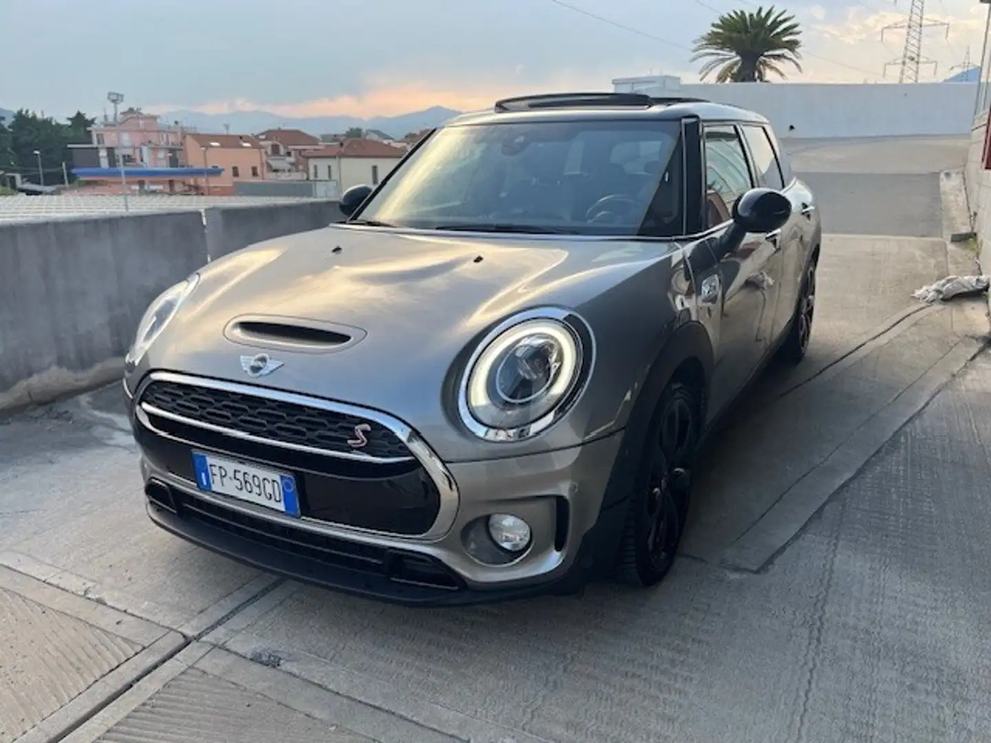 MINI Cooper SD Clubman Mini 2.0 Cooper SD Hype Clubman Grigio - 2