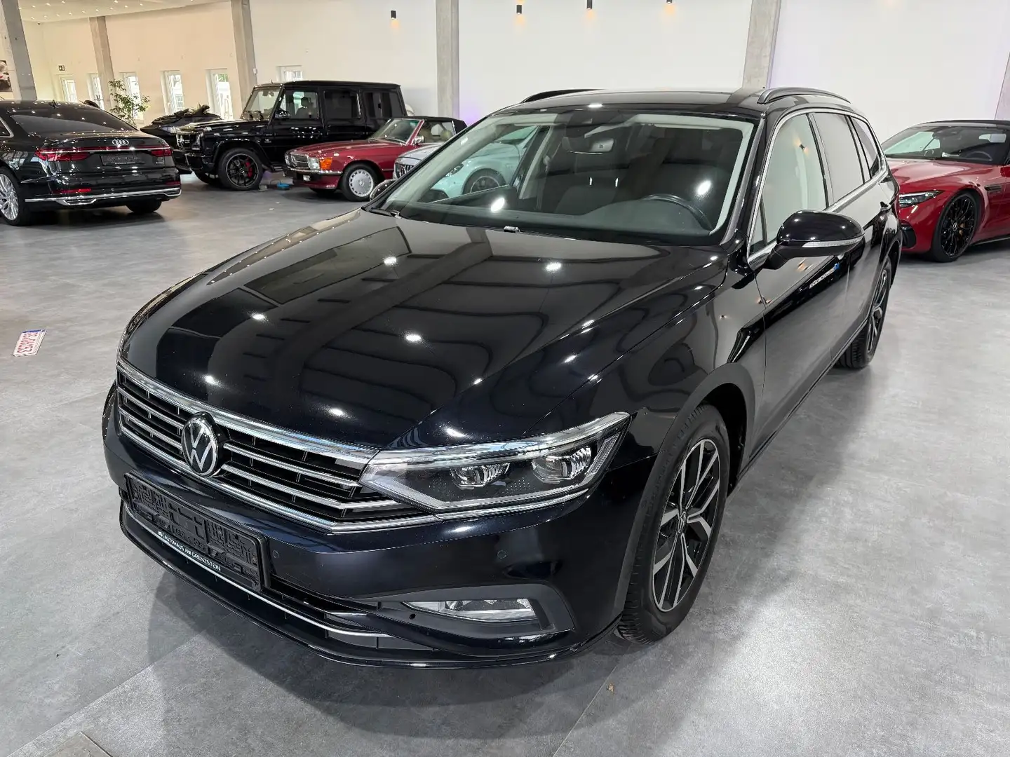 Volkswagen Passat Variant Business*IQ Led*AHK*Kamera*Ergo* Negro - 1