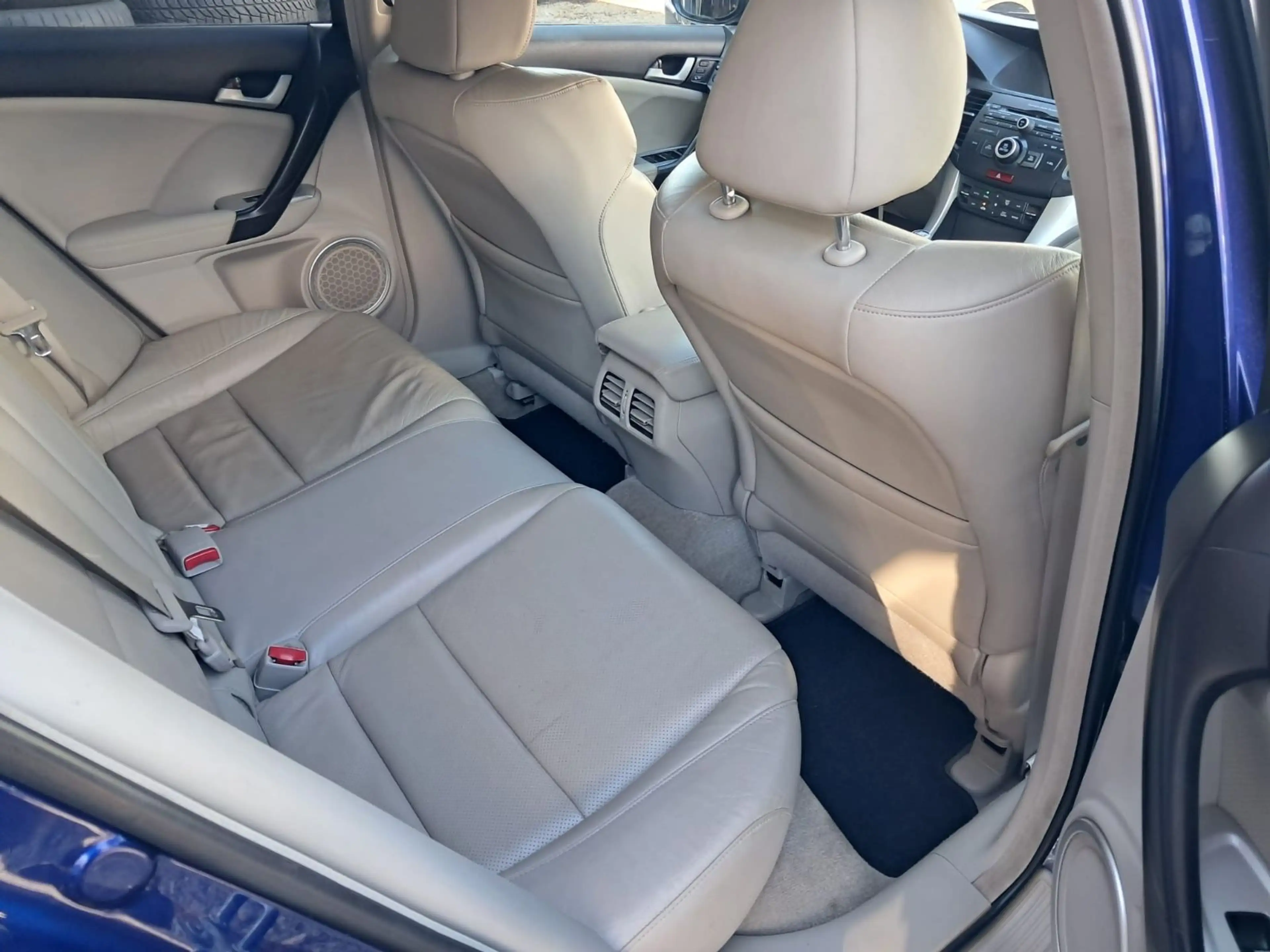 Honda Accord Tourer Executive — photo 14