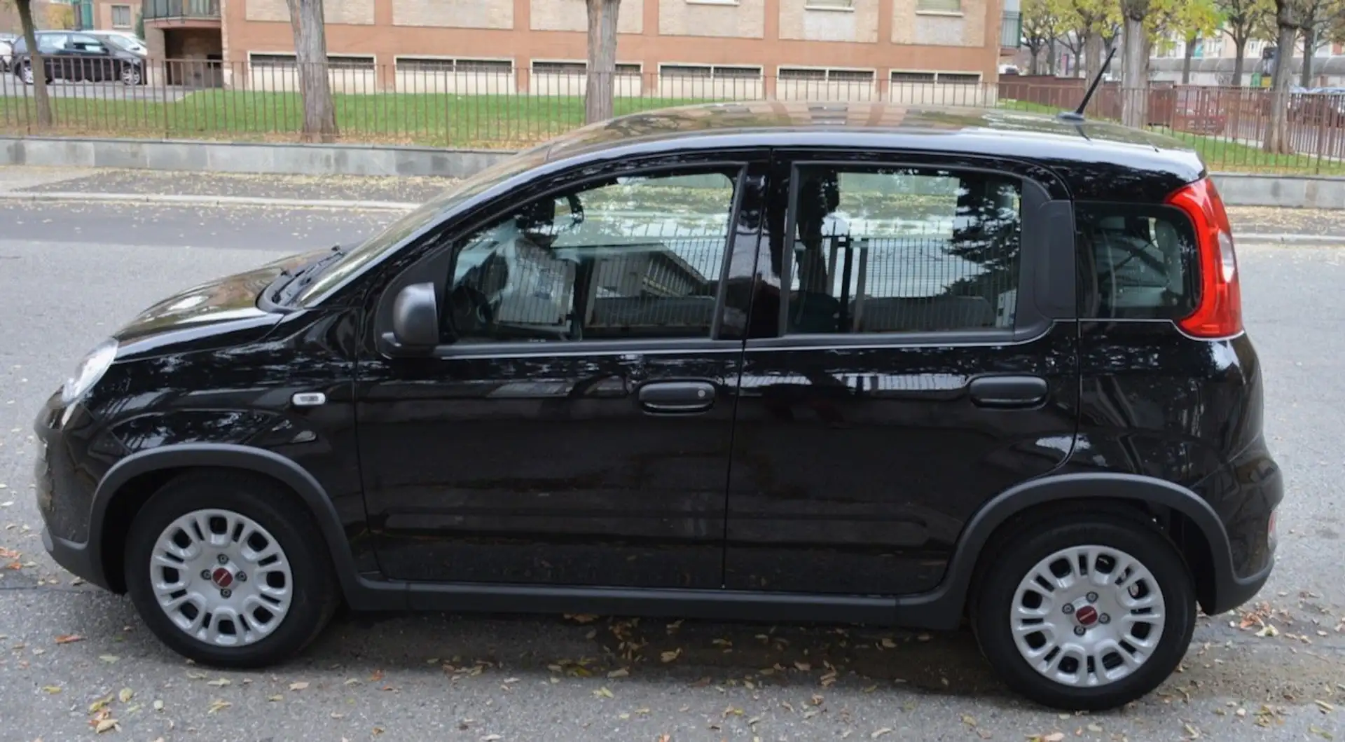 Fiat Panda Panda 1.0 Firefly Hybrid City Life Nero - 2