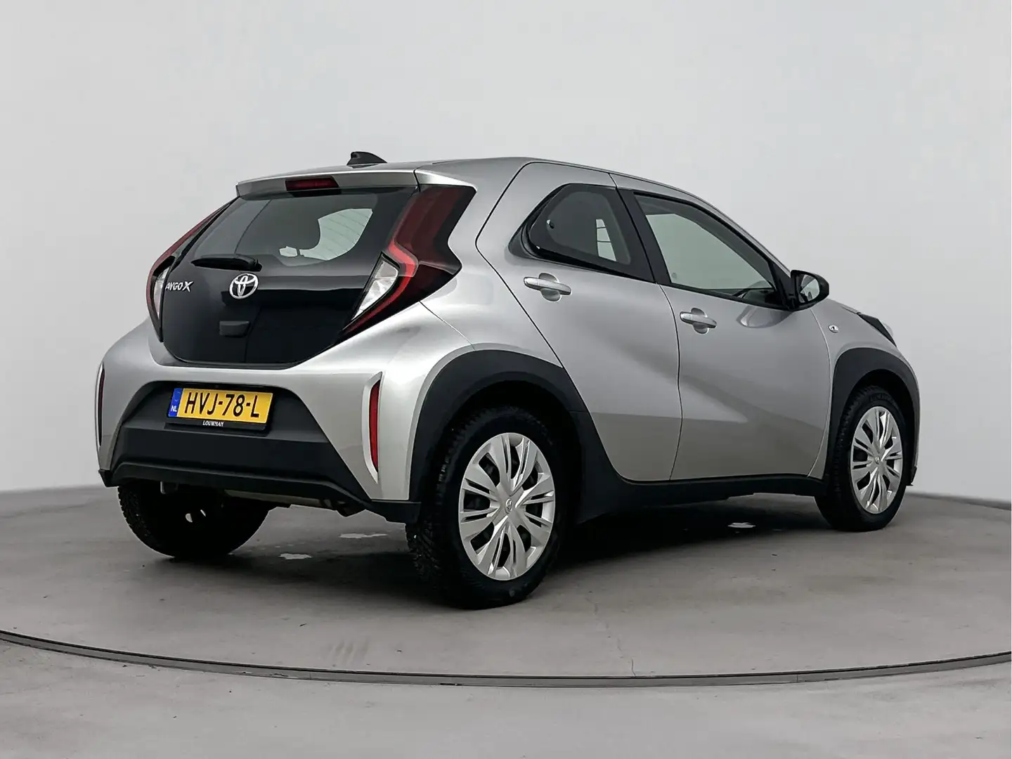 Toyota Aygo X 1.0 VVT-i MT Play Limited | Apple Carplay & Androi Grijs - 2