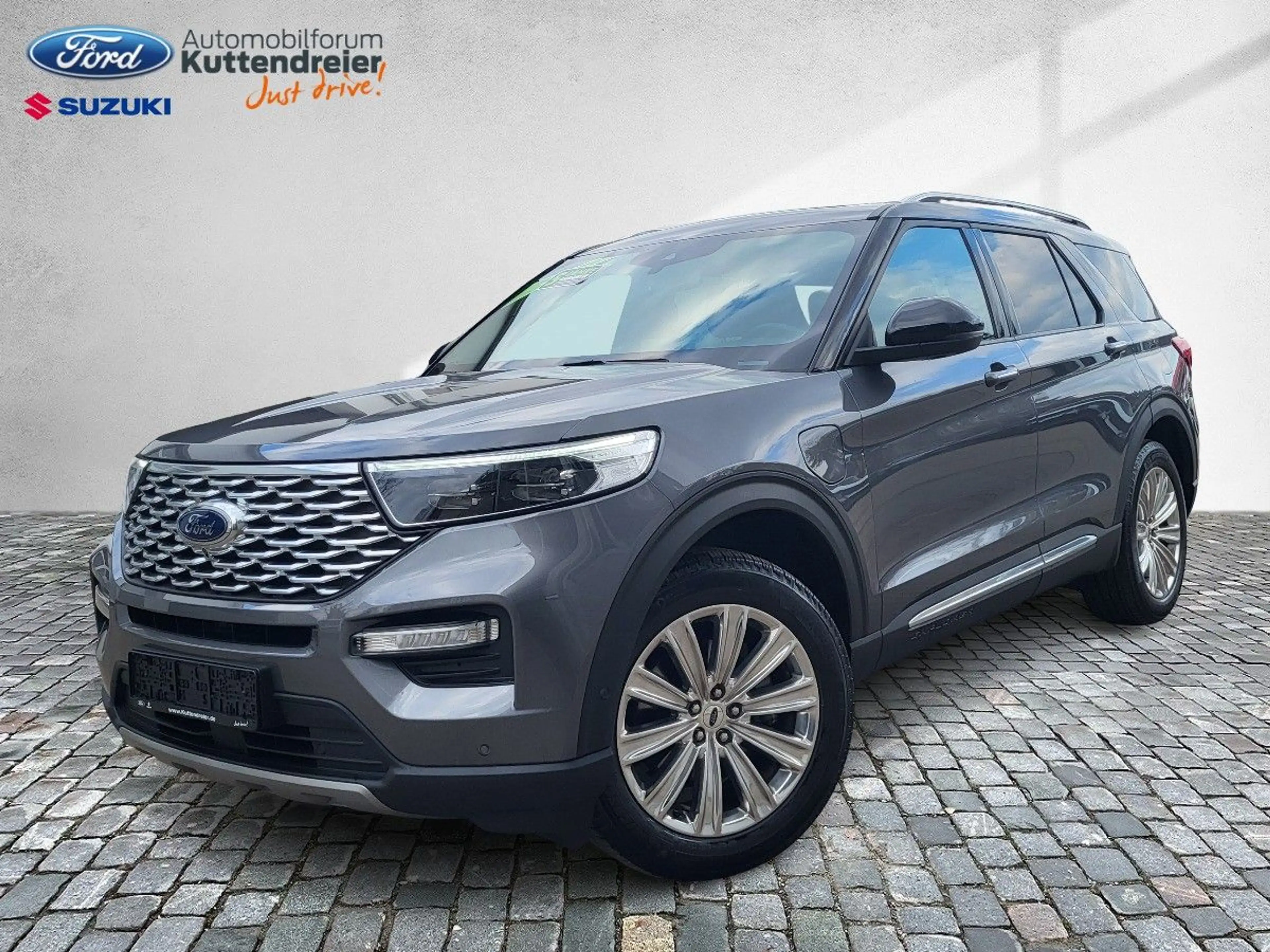 Ford Explorer Platinum 7-Sitze Navi Kam. Glasdach AHK — photo 2