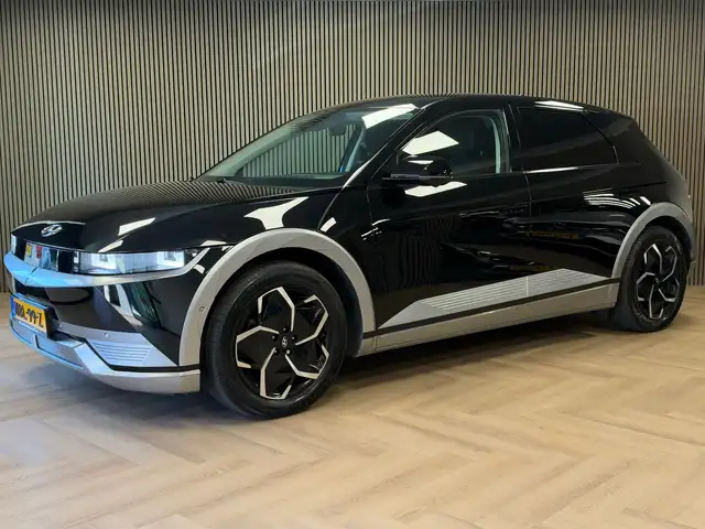 Hyundai IONIQ 5 Uniq 305PK AWD 73kWh SOH100% WARMTEPOMP NAVI LED 3