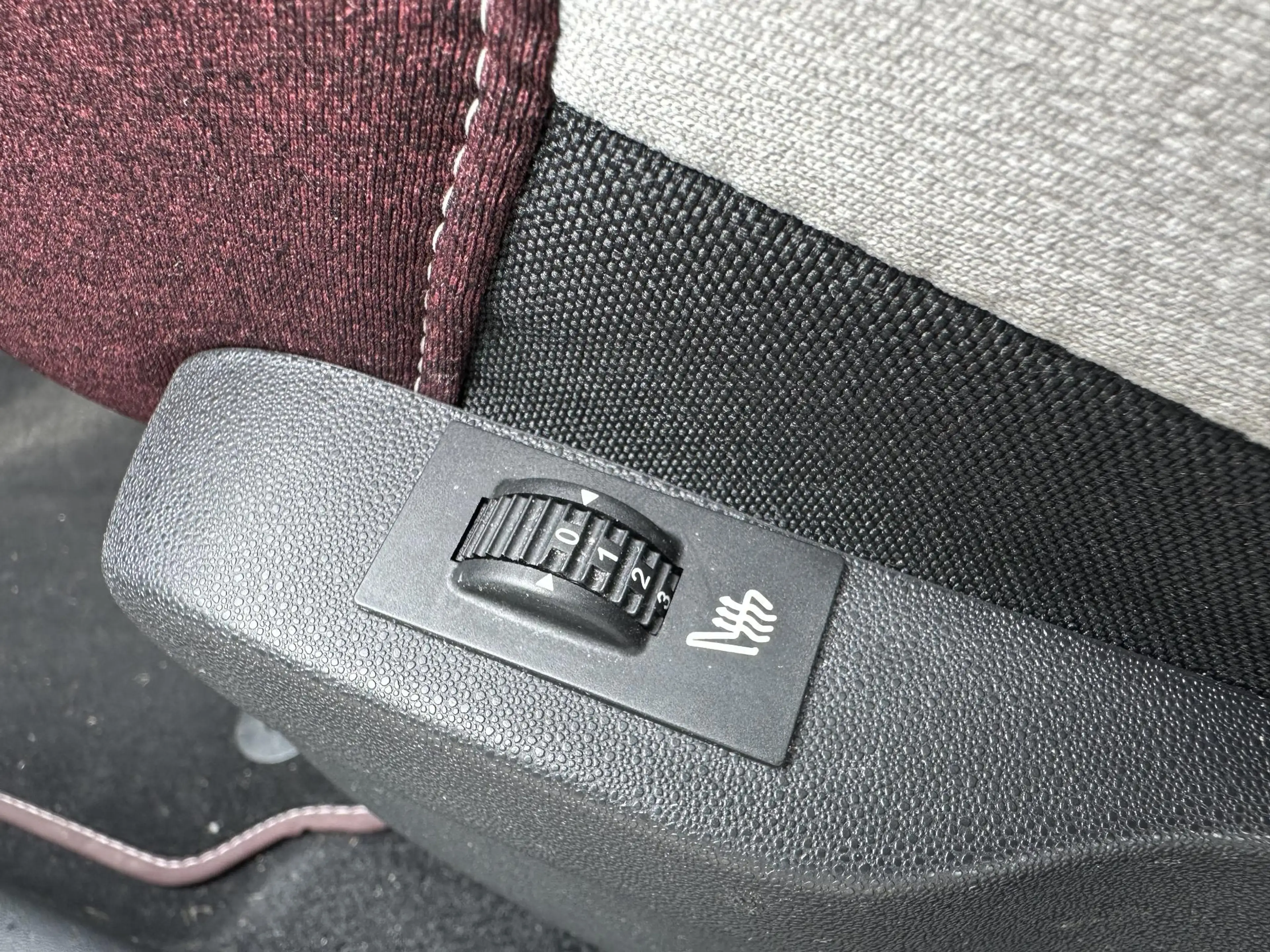 Citroen C4 Cactus 1.2 PureTech 130PK Shine Panorama|Navi|Camera|Rijs — photo 17