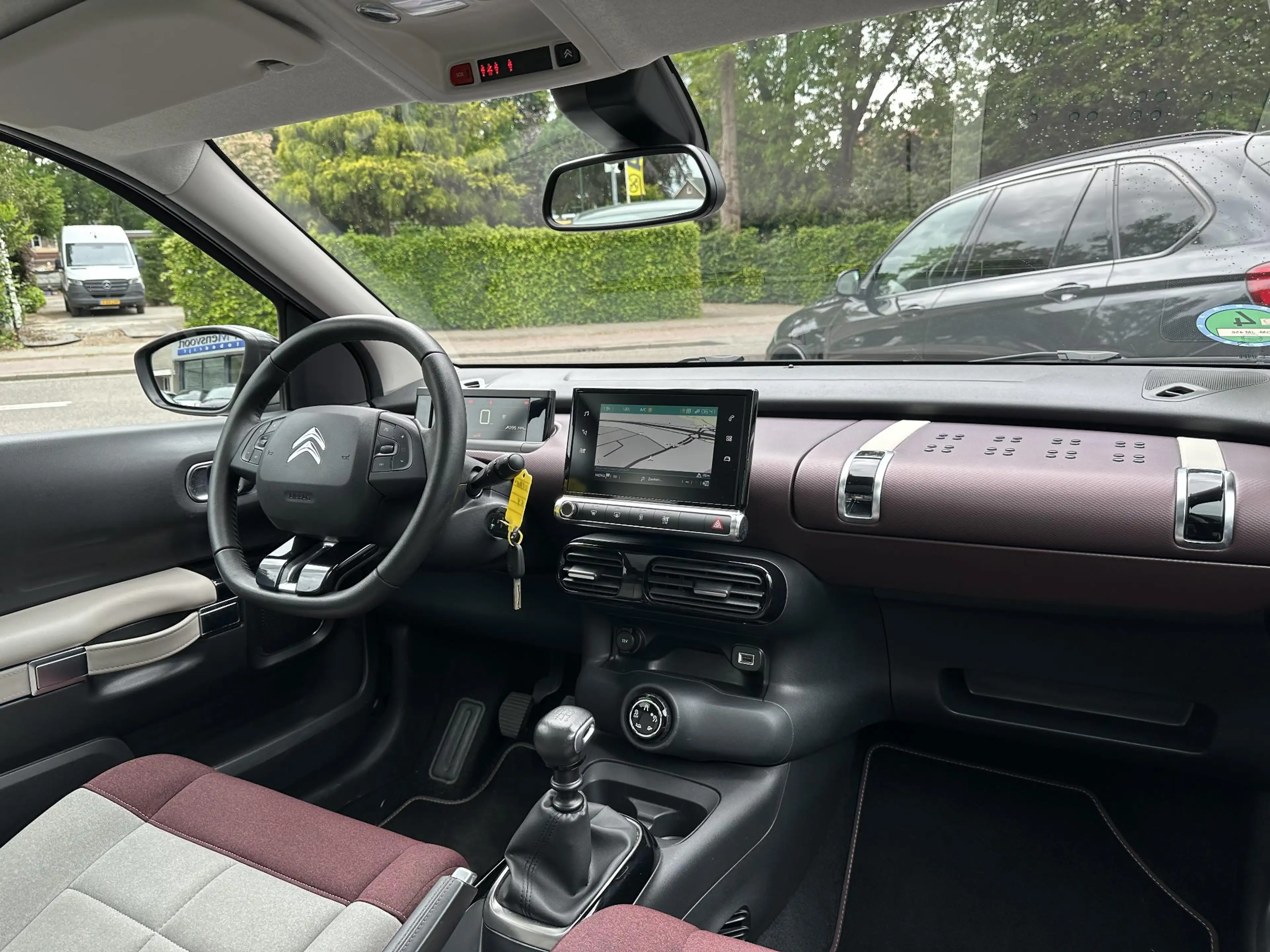 Citroen C4 Cactus 1.2 PureTech 130PK Shine Panorama|Navi|Camera|Rijs — photo 11