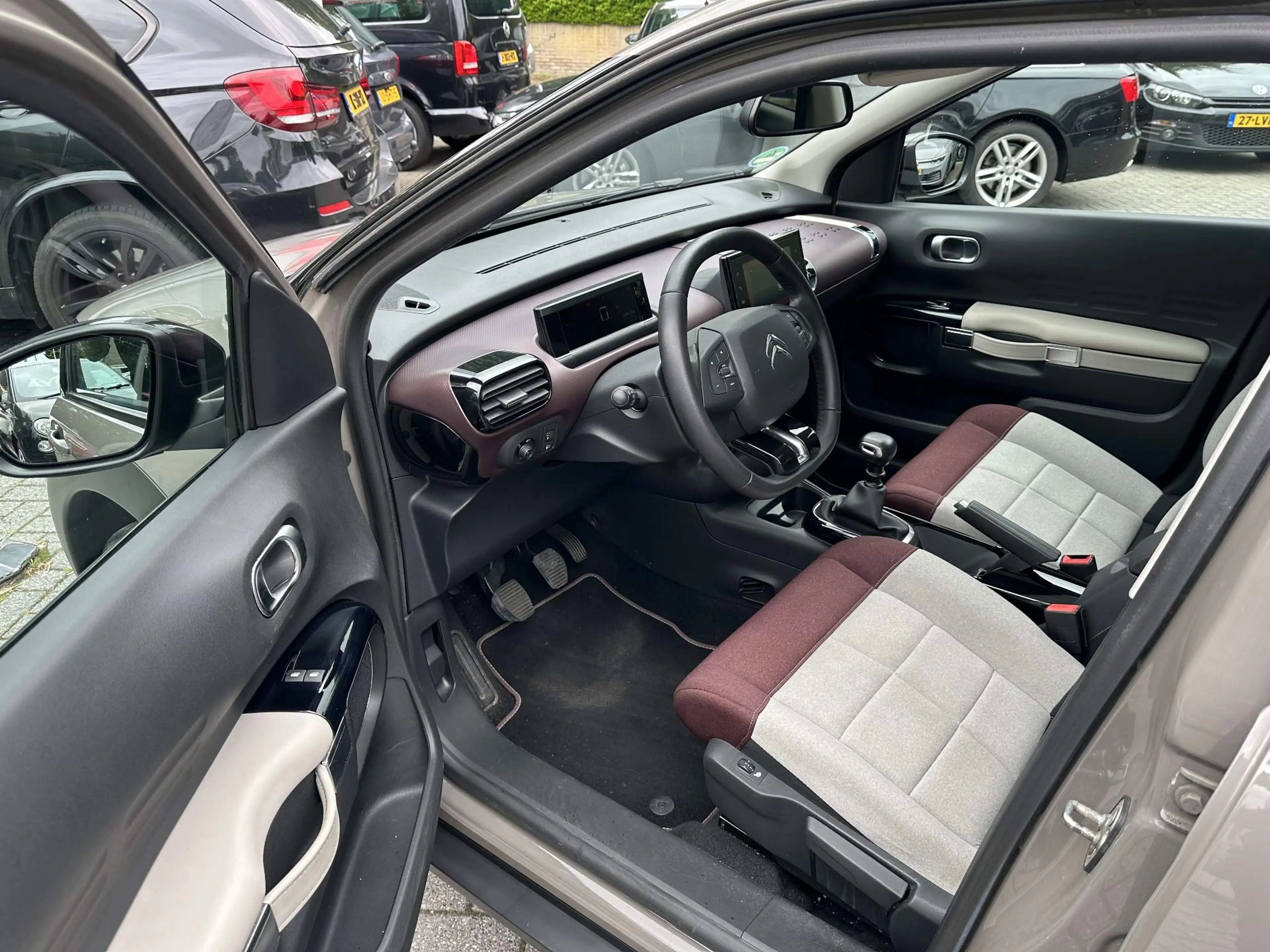 Citroen C4 Cactus 1.2 PureTech 130PK Shine Panorama|Navi|Camera|Rijs — photo 15