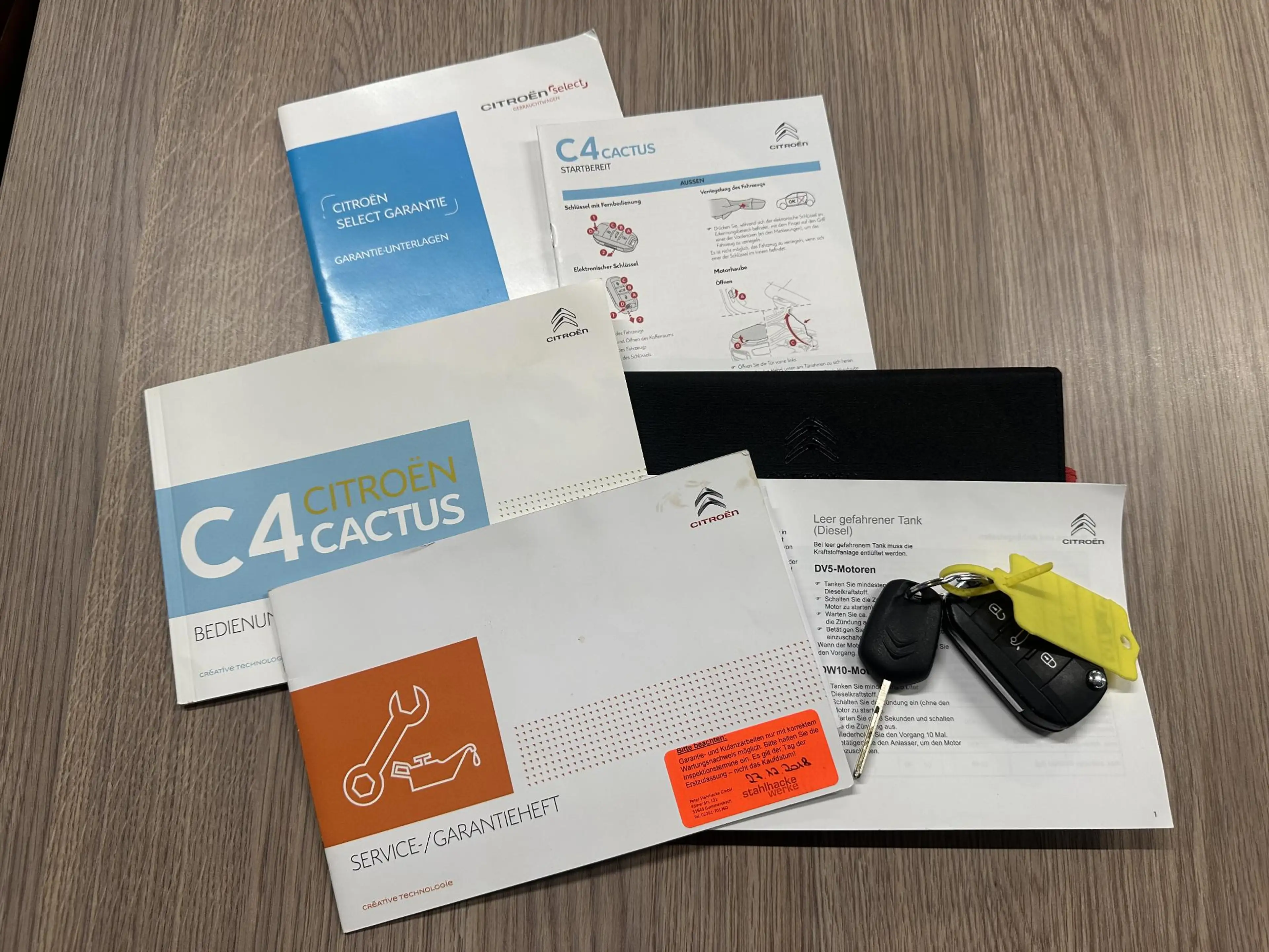 Citroen C4 Cactus 1.2 PureTech 130PK Shine Panorama|Navi|Camera|Rijs — photo 29