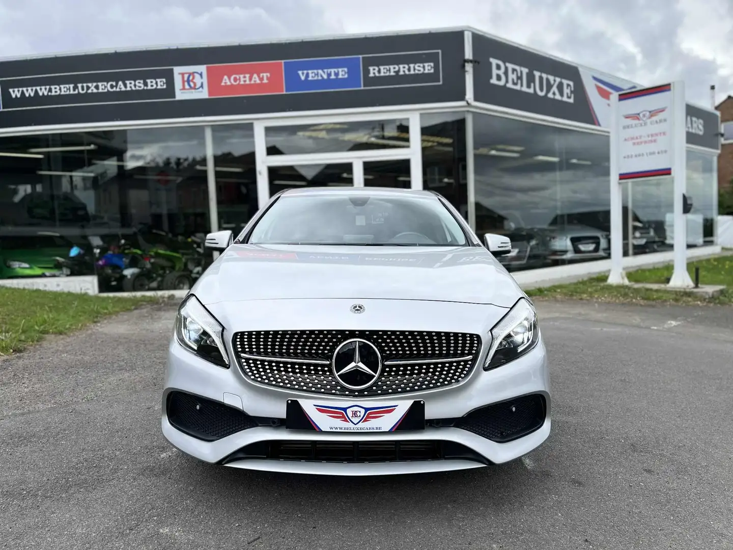 Mercedes-Benz A 180 A 180 d *LED*BI XENON*NAVIGATION*ATT REM* Grijs - 2