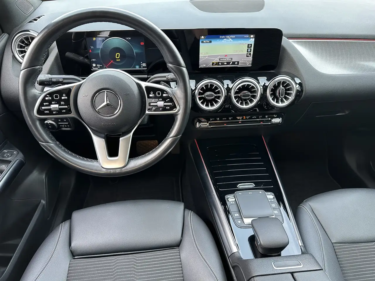 Mercedes-Benz GLA 220 Progressive NAV+KAM+PANO+V-COCK+SHZ+1HD 11