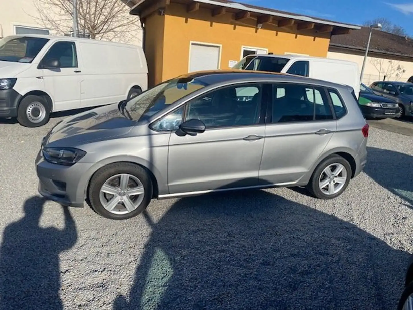 Volkswagen Golf Sportsvan Comfortline  DSG AHK Grau - 2