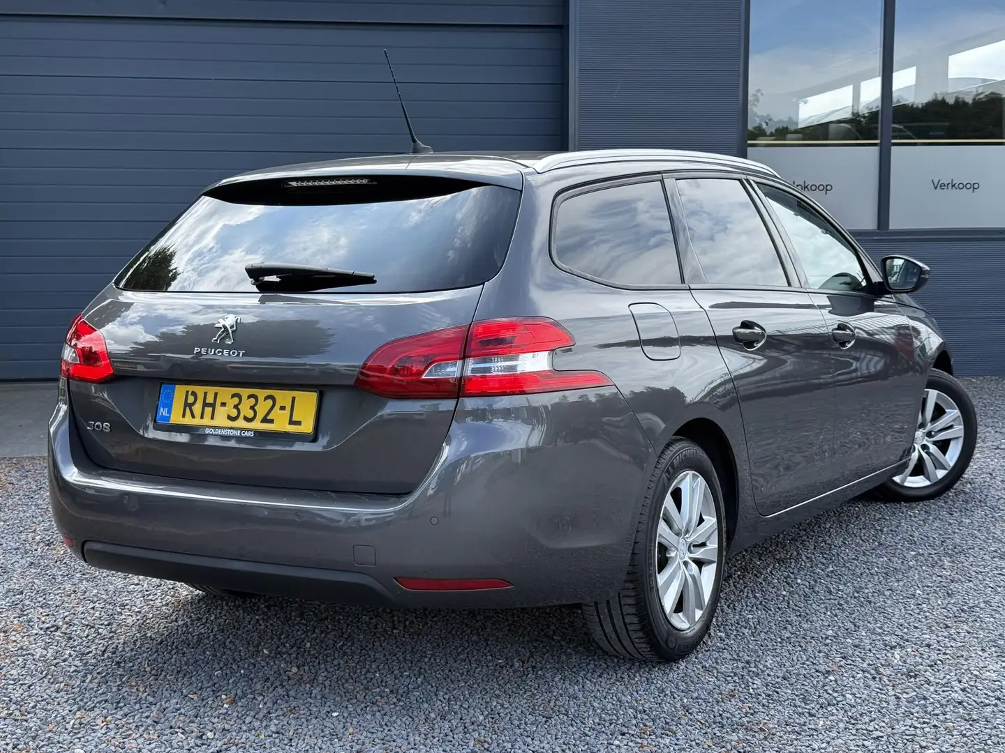 Peugeot 308 SW 1.2 PureTech Blue Lease Executive 2e Eigenaar,P Gri - 2